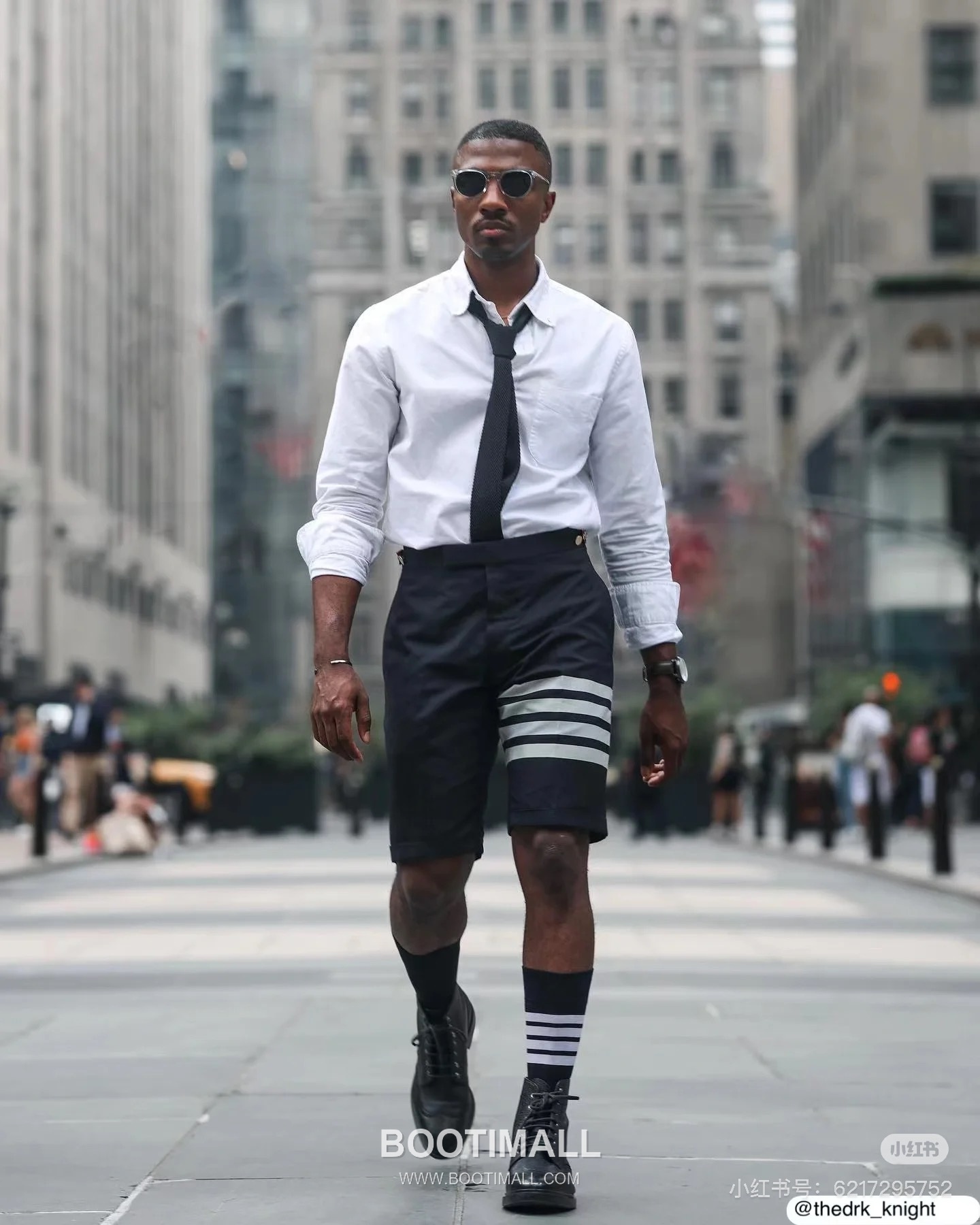 Thom Browne 4-Bar Short Trousers Wool Shorts 톰브라운 4바 숏 트라우저 울 쇼츠 1