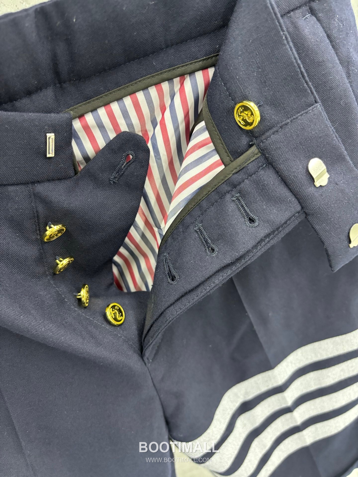 Thom Browne 4-Bar Short Trousers Wool Shorts 톰브라운 4바 숏 트라우저 울 쇼츠 8