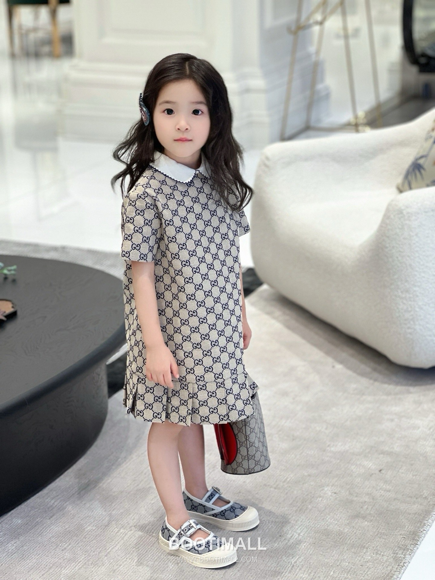 Balenciaga Monogram Collar Dress Beige 발렌시아가 모노그램 카라 드레스 베이지 1