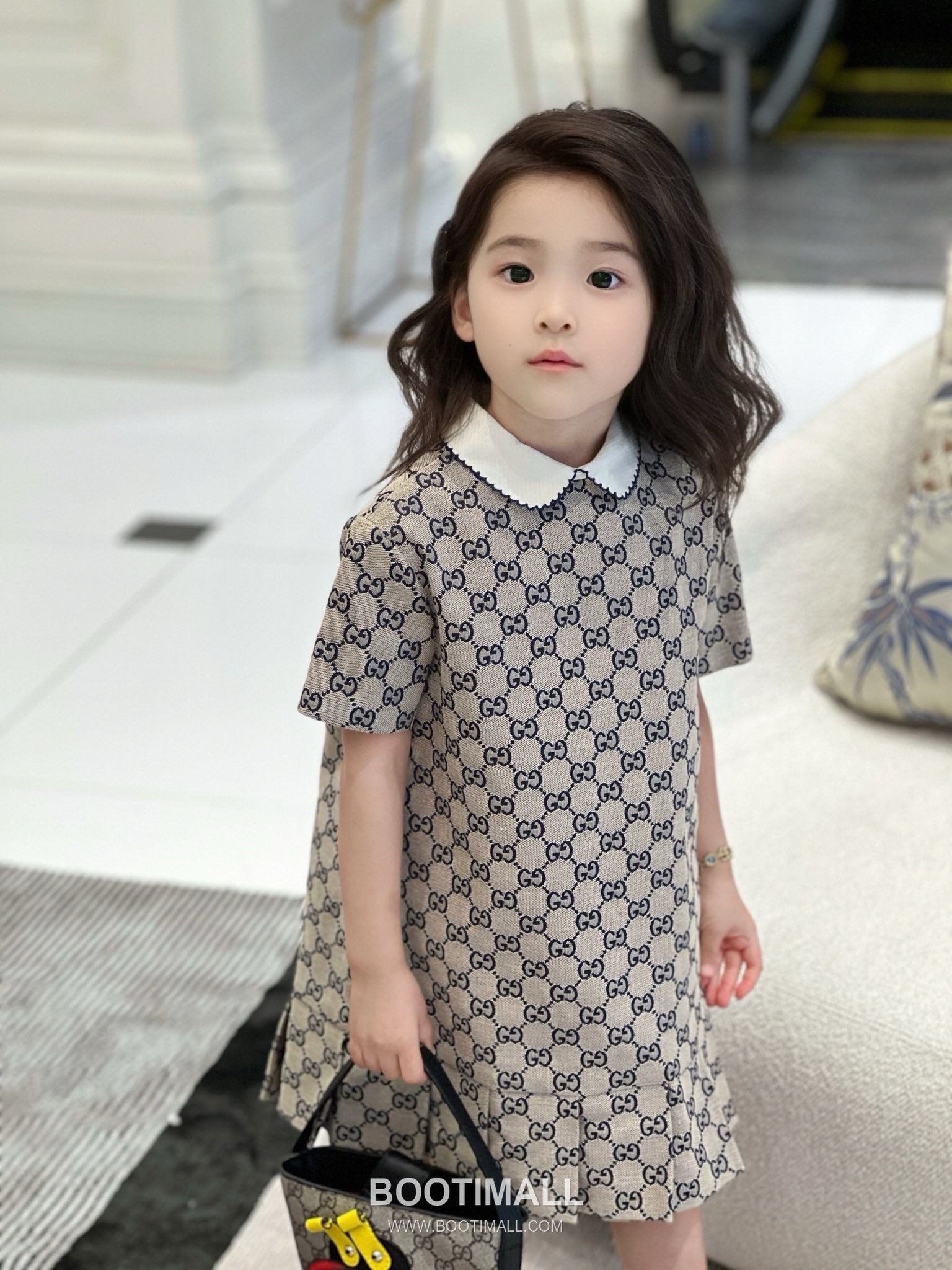 Balenciaga Monogram Collar Dress Beige 발렌시아가 모노그램 카라 드레스 베이지 2