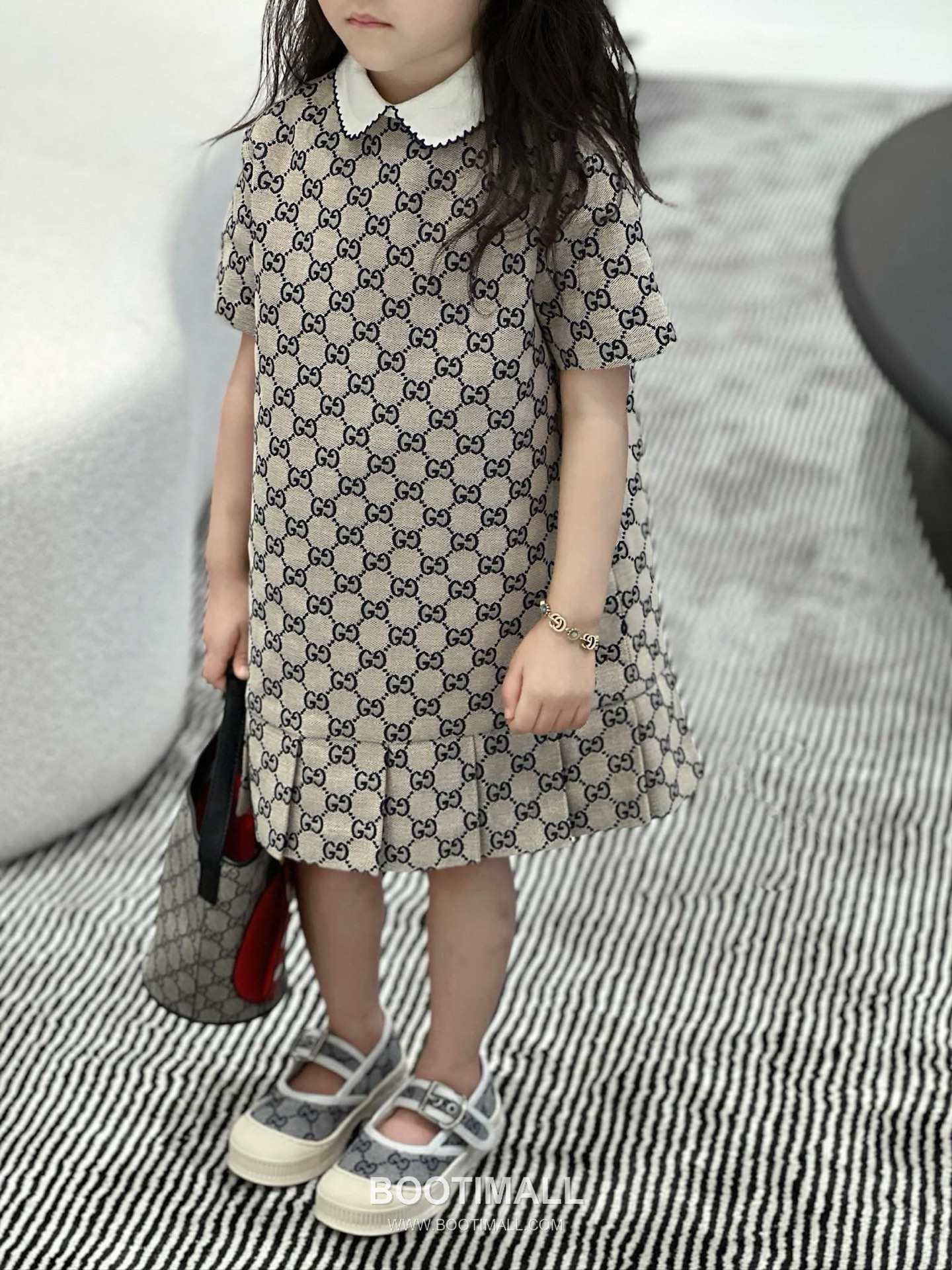 Balenciaga Monogram Collar Dress Beige 발렌시아가 모노그램 카라 드레스 베이지 6