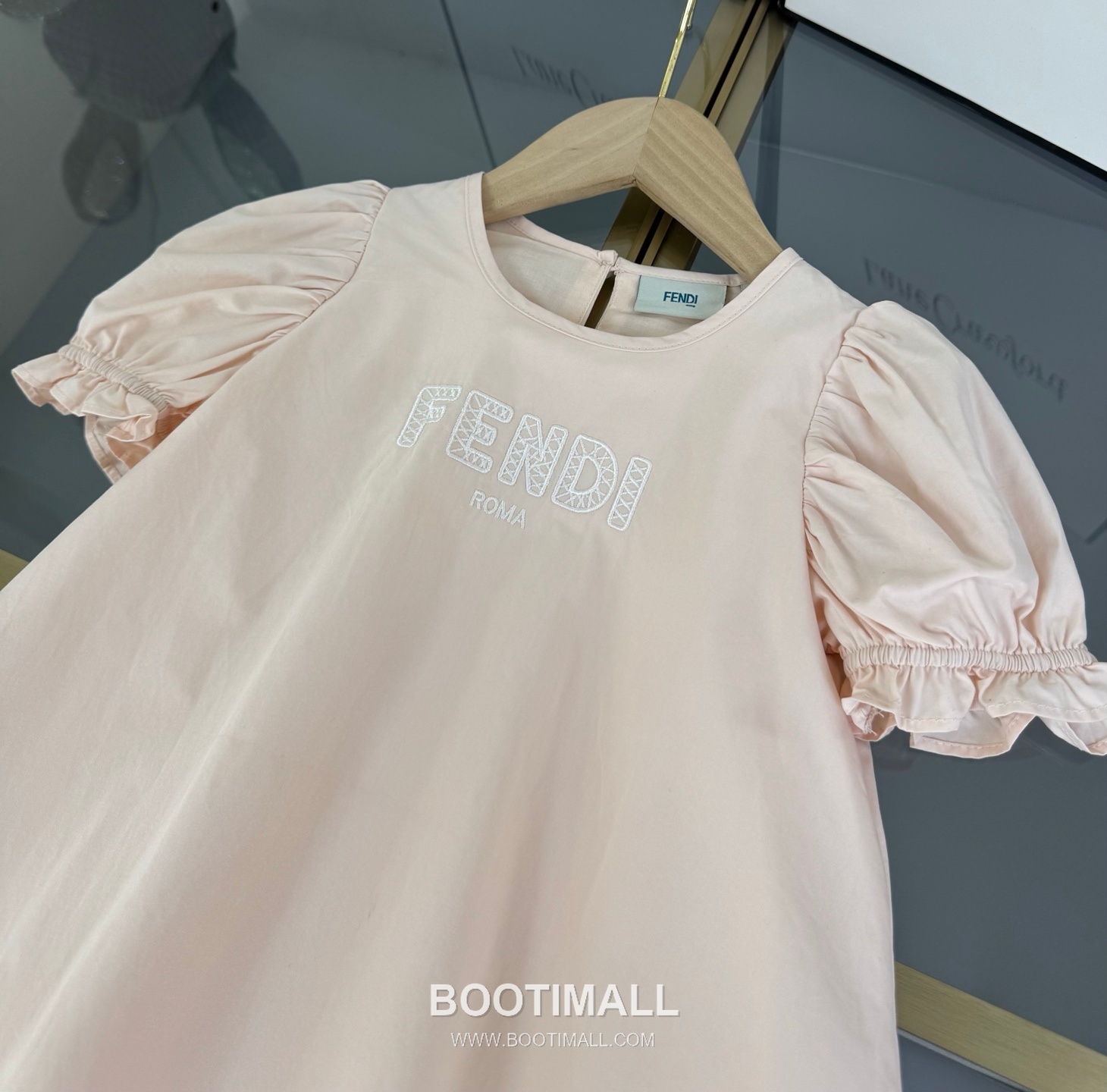 Balenciaga Letter Embroidered A-Line Light Blue Dress 발렌시아가 레터 자수 A라인 라이트 블루 드레스 4