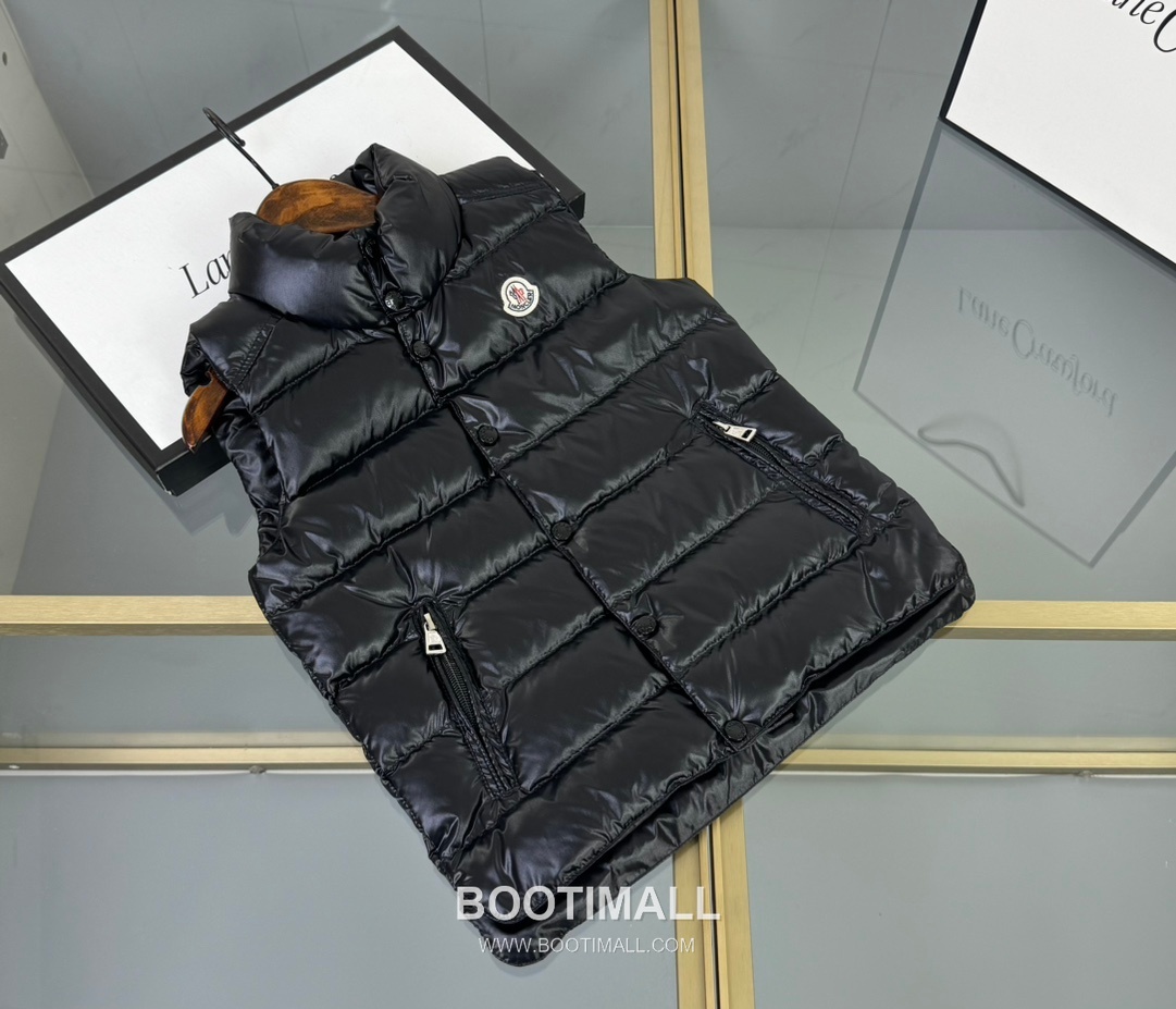 Balenciaga Classic Down Vest Polyester, Duck Down 발렌시아가 클래식 다운 베스트 폴리에스터, 덕다운 3