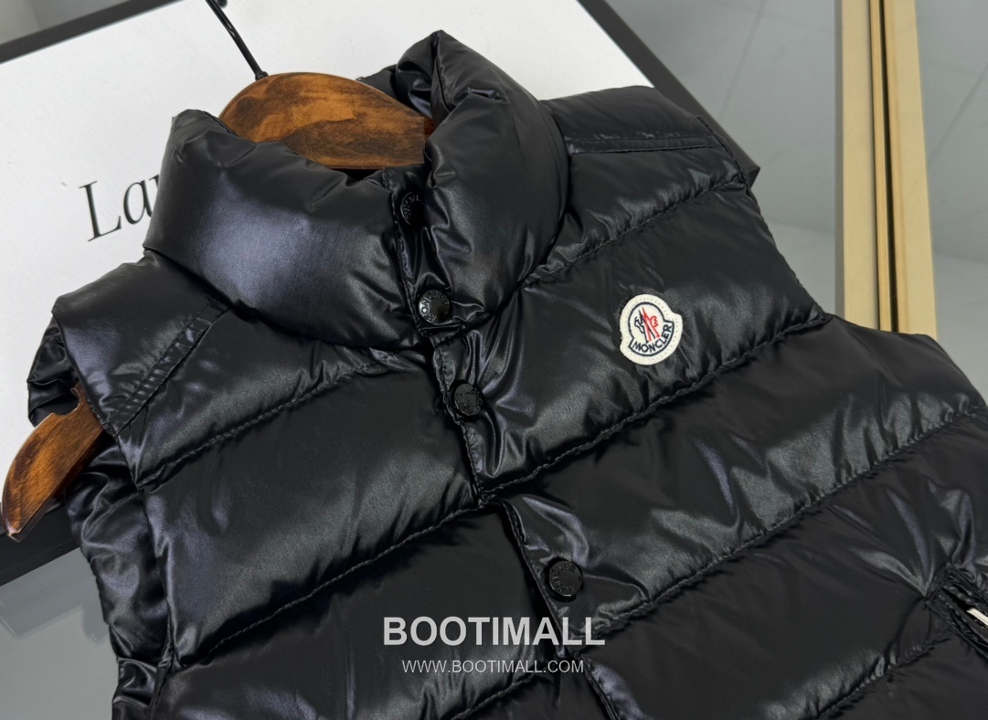 Balenciaga Classic Down Vest Polyester, Duck Down 발렌시아가 클래식 다운 베스트 폴리에스터, 덕다운 5