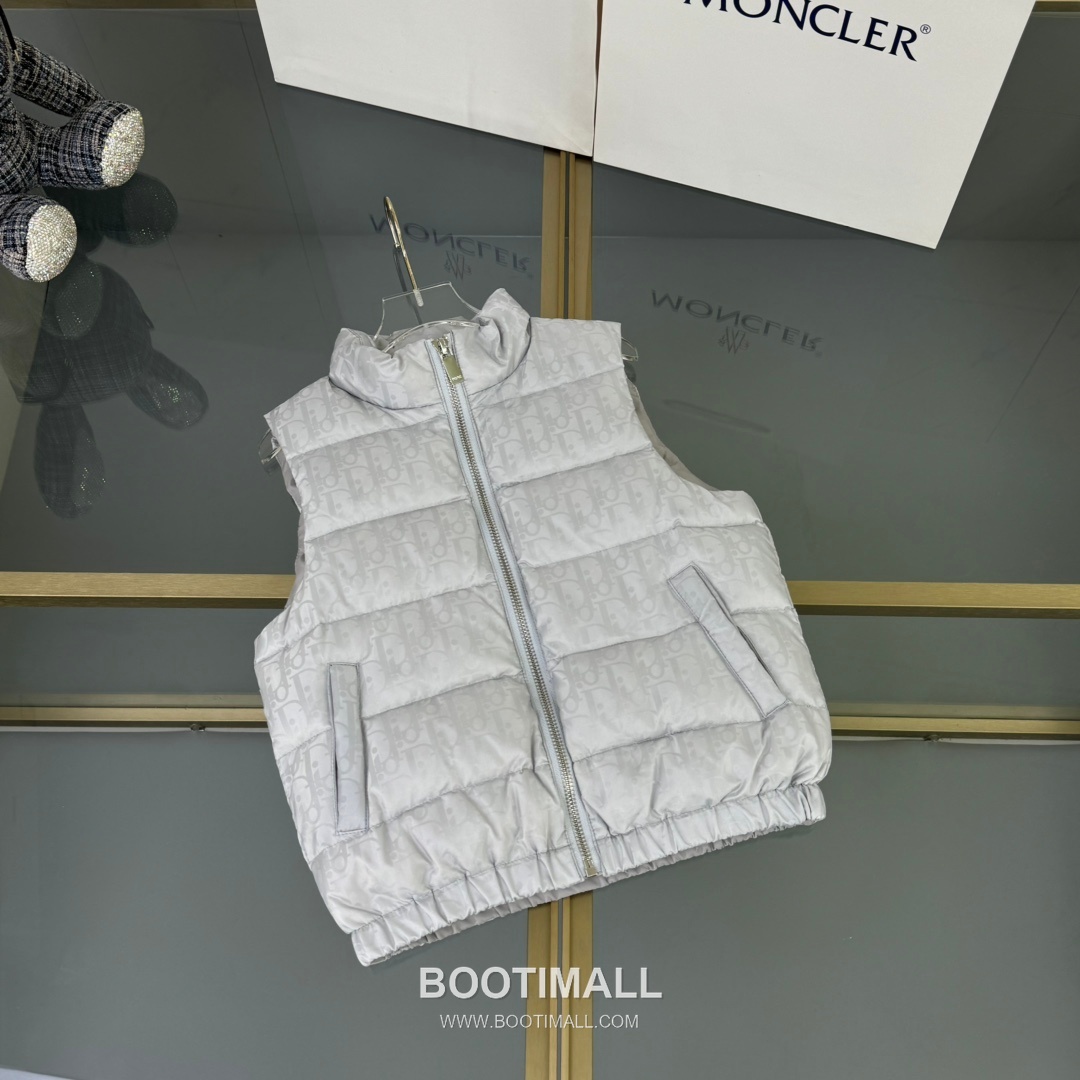 Dior Oblique Down Vest Silk Blend White 디올 오블리크 다운 베스트 실크 블렌드 화이트 2