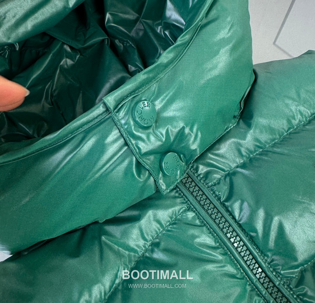 Balenciaga Classic Down Vest Cotton Blend White 발렌시아가 클래식 다운 베스트 코튼 블렌드 화이트 5