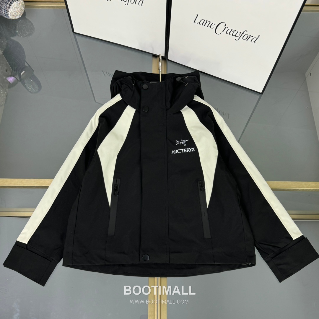 Arc'teryx Tri-Layer Hooded Shell Tri-Layer Waterproof Fabric Black Windbreaker 아크테릭스 트라이 레이어 후드 쉘 3레이어 방수 원단 블랙 바람막이 1