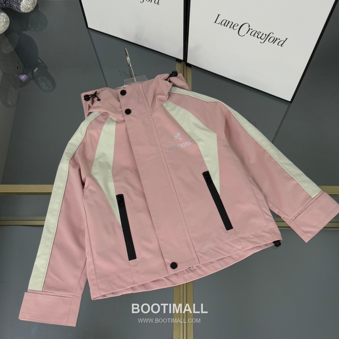 Arc'teryx Tri-Layer Hooded Shell Black Windbreaker 아크테릭스 트라이 레이어 후드 쉘 블랙 바람막이 3