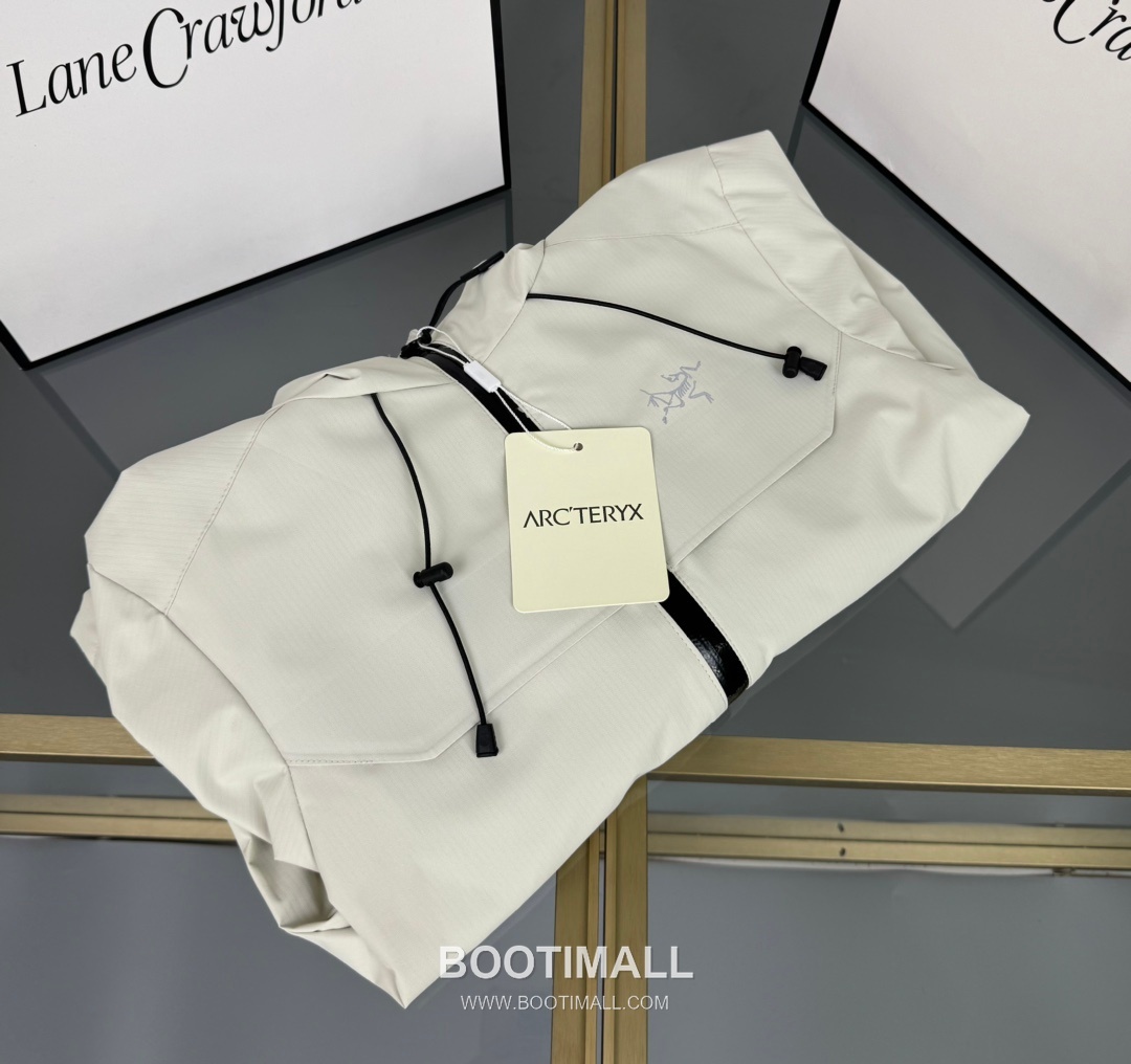 Arc'teryx Tri-Layer Hooded Shell Polyester Blend Black Windbreaker 아크테릭스 트라이 레이어 후드 쉘 폴리에스터 블렌드 블랙 바람막이 8