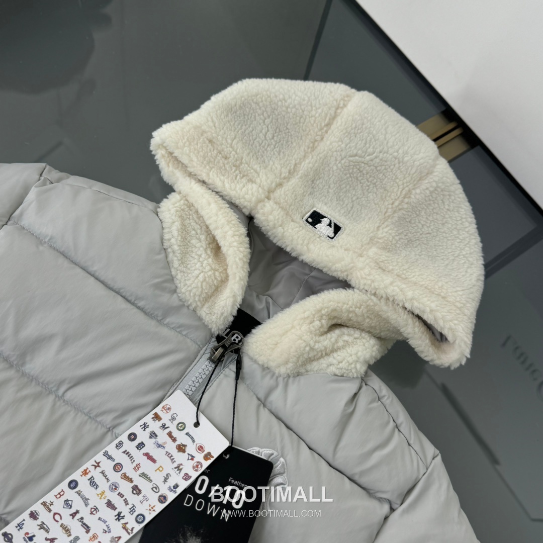 Balenciaga NY Letter Down Down Down Jacket 발렌시아가 NY 레터 다운 다운 다운 재킷 5