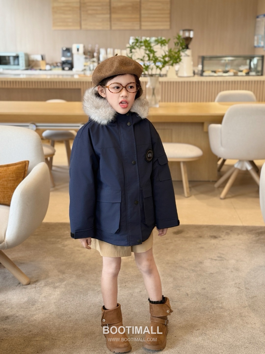 Balenciaga Navy Fur Trim Down Parka Down Navy 발렌시아가 네이비 퍼 트림 다운 파카 다운 네이비 3