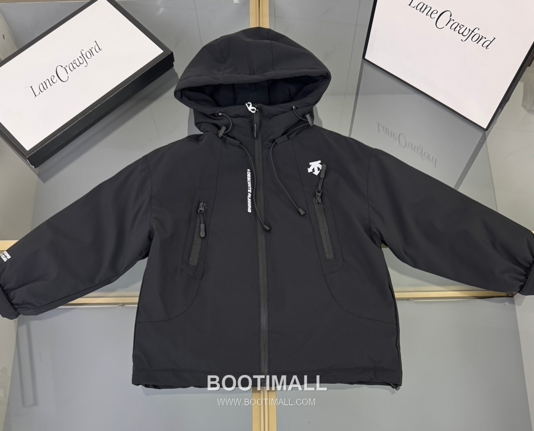 Balenciaga Kids Logo Down Black Down Jacket 발렌시아가 키즈 로고 다운 블랙 다운 재킷 1