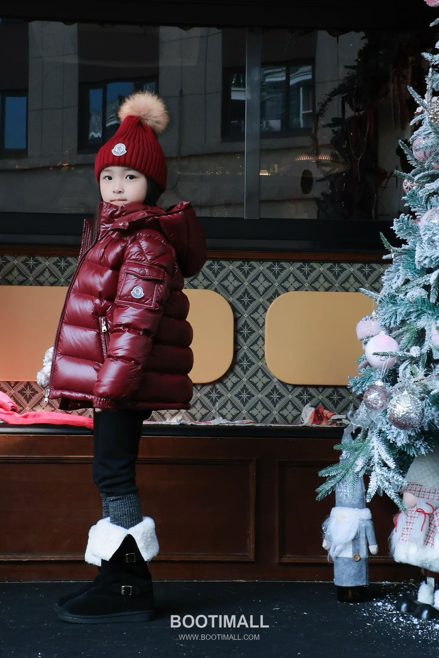 Balenciaga Maya Glossy Down Goose Down Burgundy Down Jacket 발렌시아가 마야 글로시 다운 구스 다운 버건디 다운 재킷 1