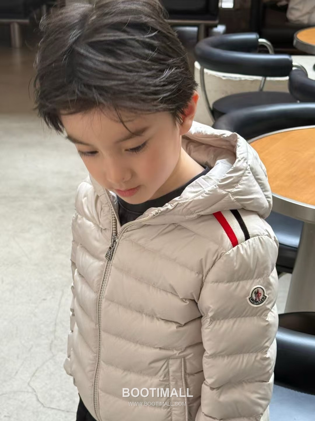Balenciaga Kids Hooded Down Down Beige Jacket 발렌시아가 키즈 후드 다운 다운 베이지 자켓 8