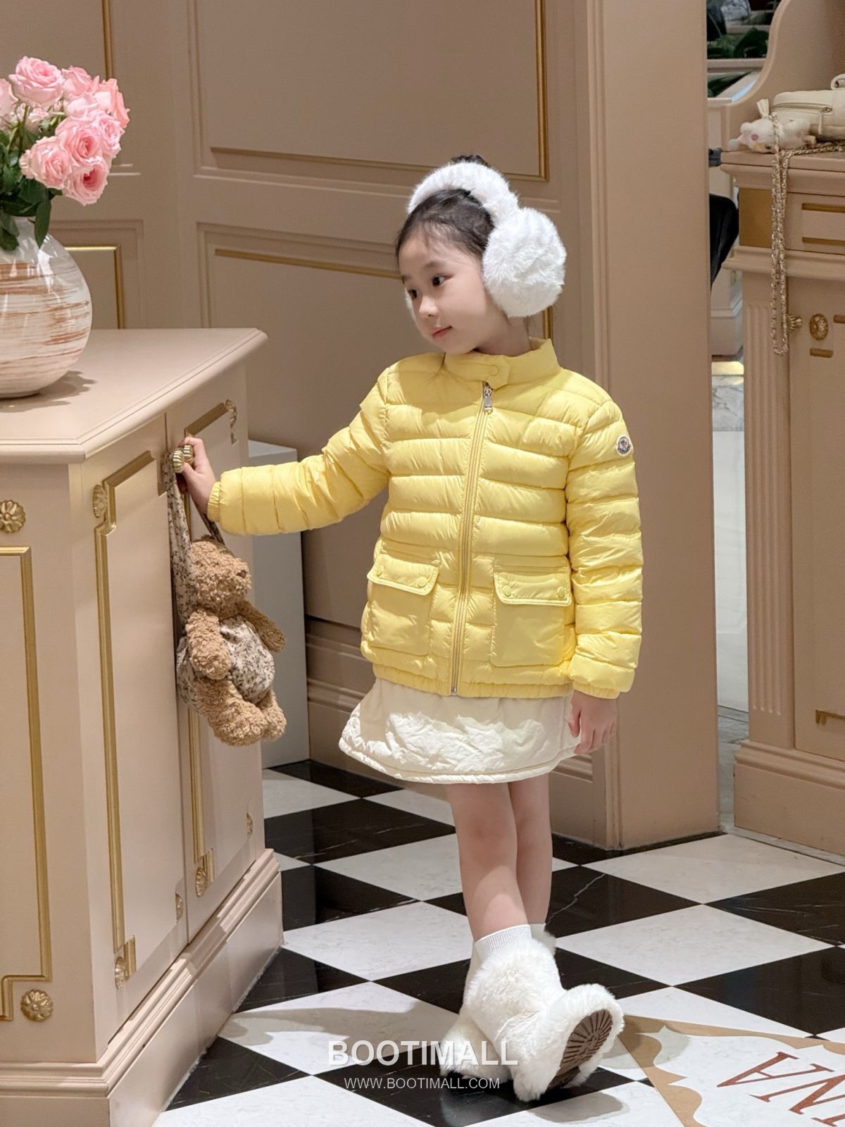 Balenciaga Light Down Puffer Duck Down Yellow Down Jacket 발렌시아가 라이트 다운 퍼퍼 덕다운 옐로우 다운 재킷 3