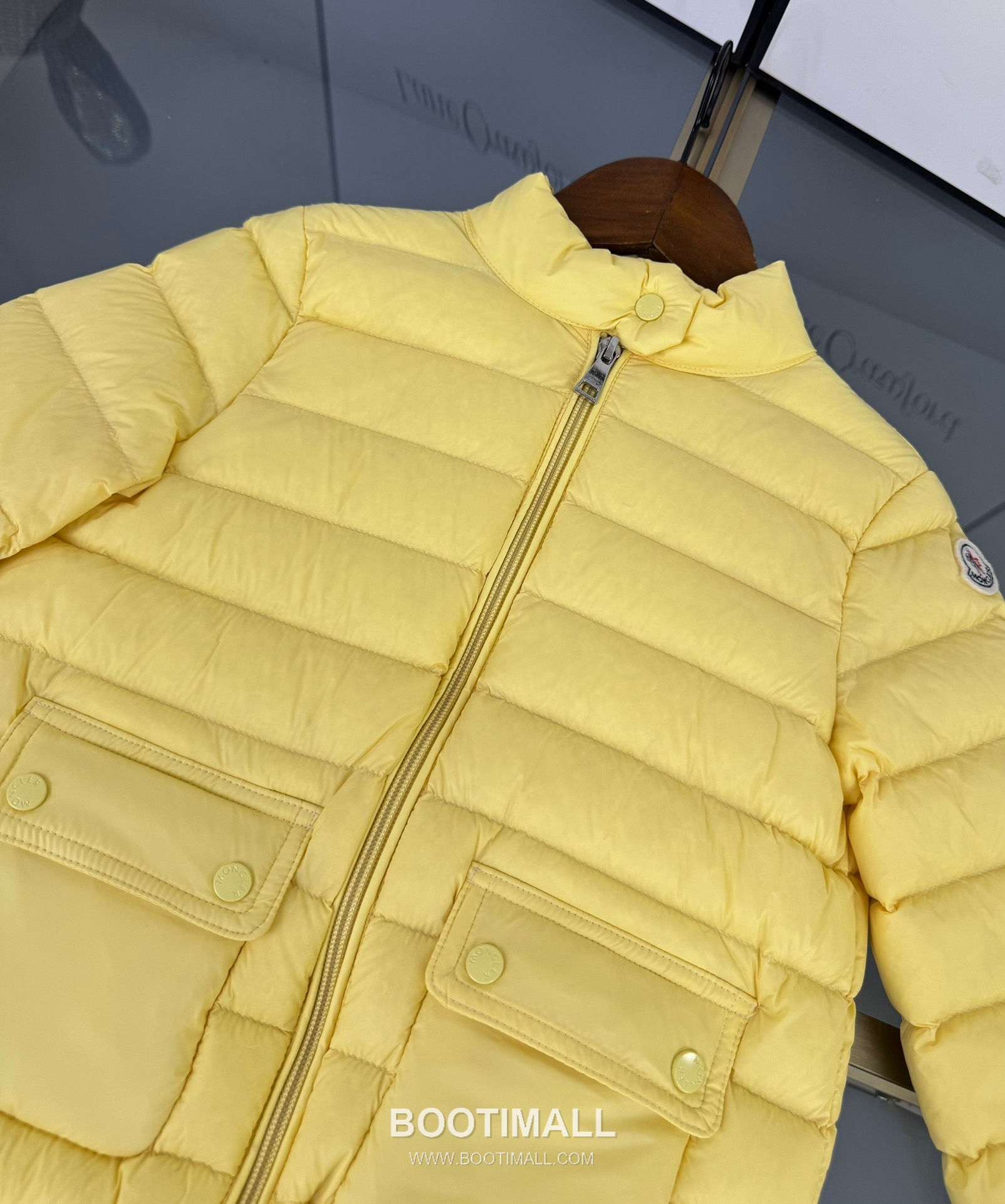 Balenciaga Light Down Puffer Duck Down Yellow Down Jacket 발렌시아가 라이트 다운 퍼퍼 덕다운 옐로우 다운 재킷 13
