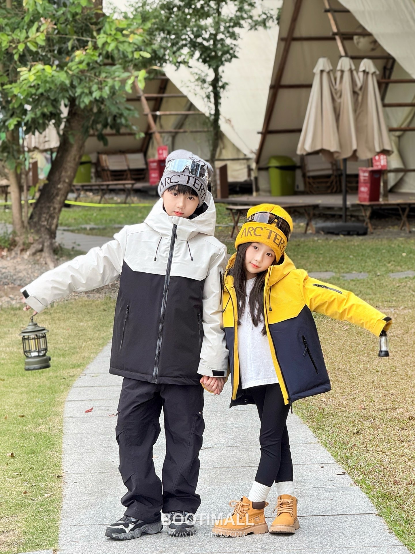 Arc'teryx Kids Hooded Down Polyester, White Duck Down Black Down Jacket 아크테릭스 키즈 후드 다운 폴리에스터, 화이트 덕다운 블랙 다운 재킷 3