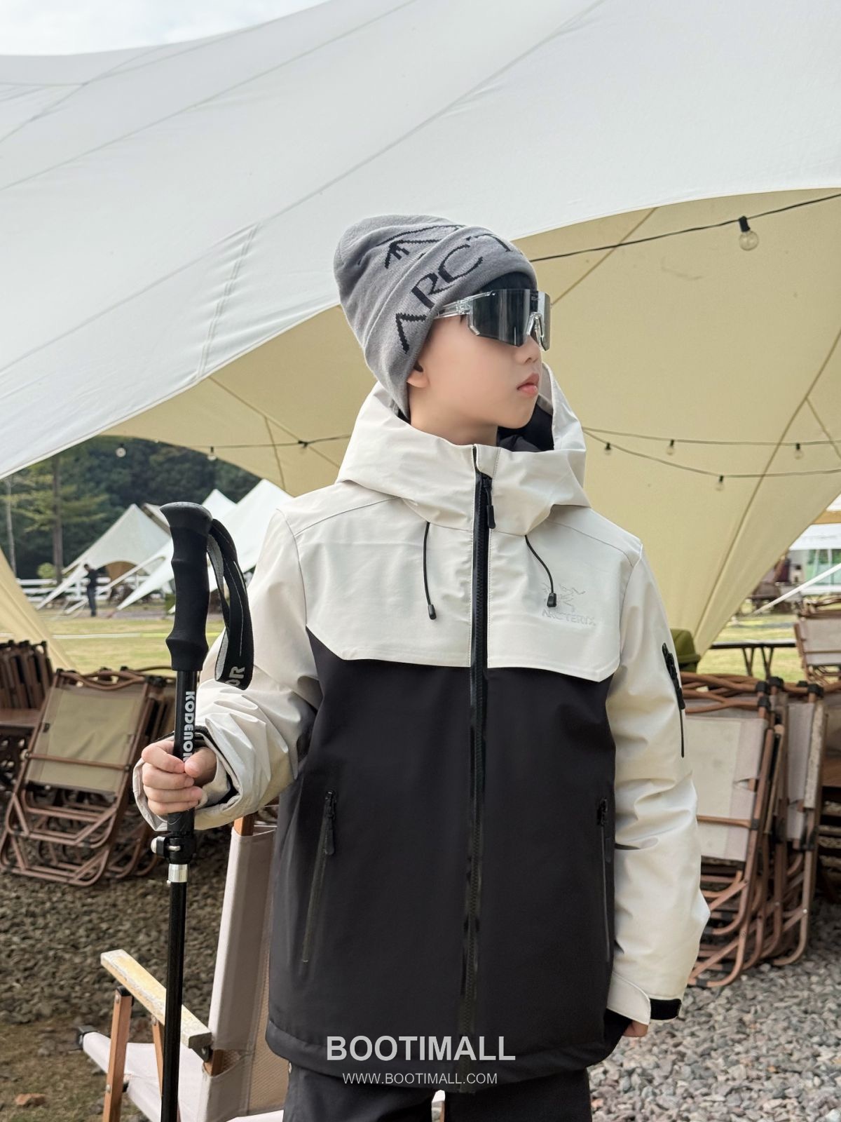 Arc'teryx Kids Hooded Down Polyester, White Duck Down Black Down Jacket 아크테릭스 키즈 후드 다운 폴리에스터, 화이트 덕다운 블랙 다운 재킷 4