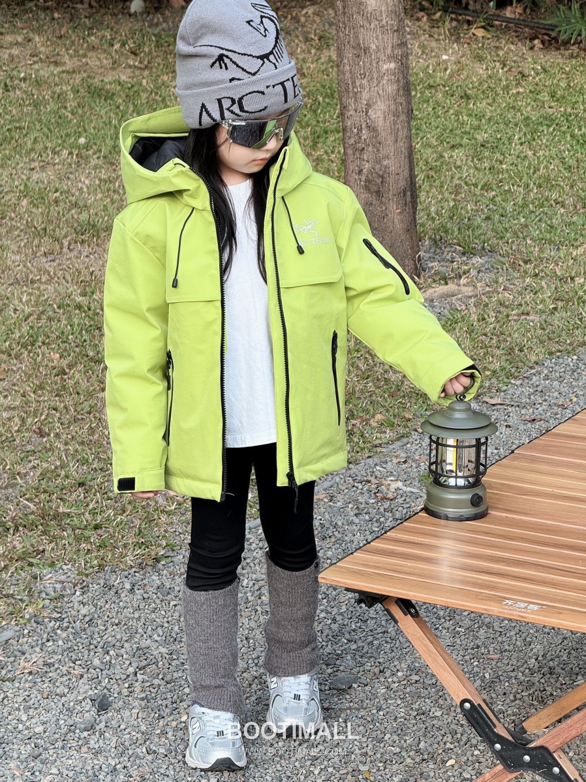 Arc'teryx Kids Hooded Down Green Jacket 아크테릭스 키즈 후드 다운 그린 자켓 1
