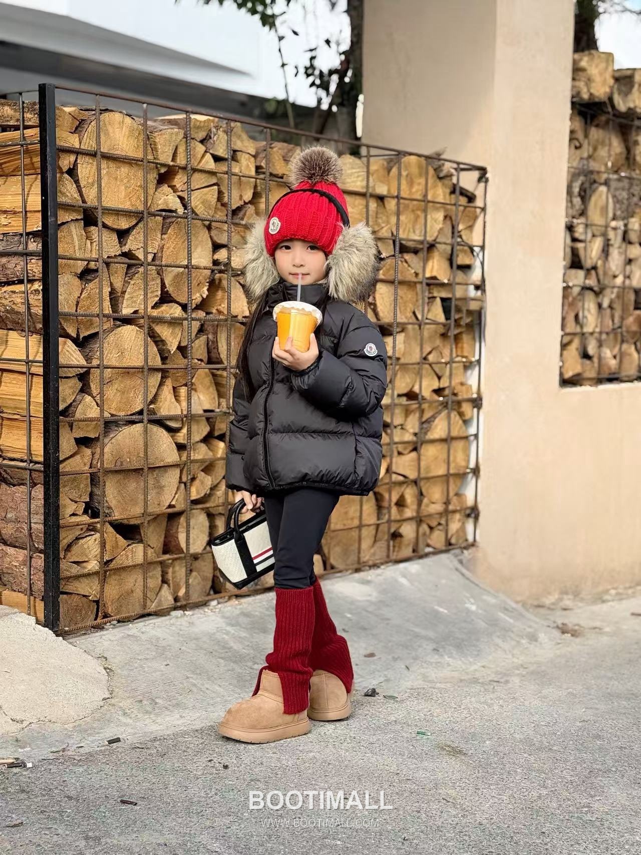 Balenciaga Kids Puffer Duck Down Black Down Jacket 발렌시아가 키즈 퍼퍼 덕다운 블랙 다운 재킷 1