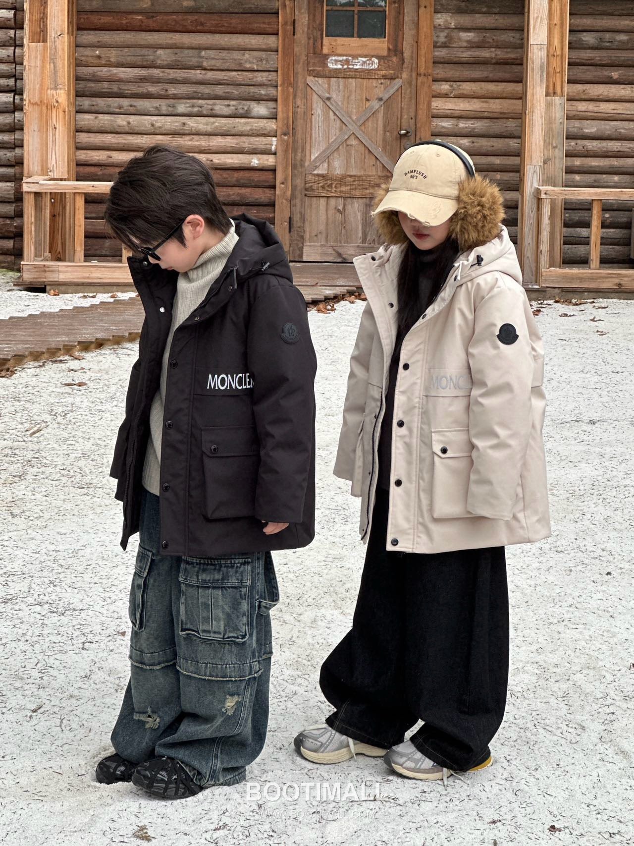 Balenciaga Reflective Hooded Down Black Down Jacket 발렌시아가 리플렉티브 후드 다운 블랙 다운 재킷 2