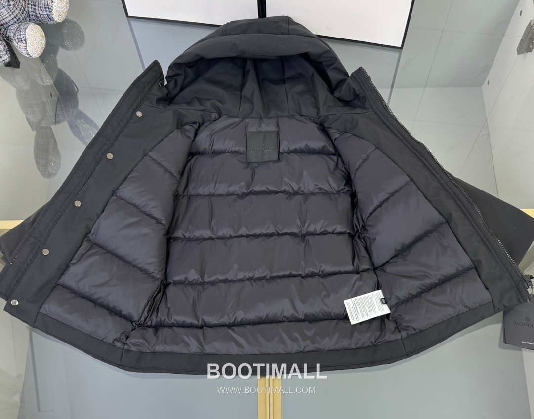 Balenciaga Reflective Hooded Down Black Down Jacket 발렌시아가 리플렉티브 후드 다운 블랙 다운 재킷 11