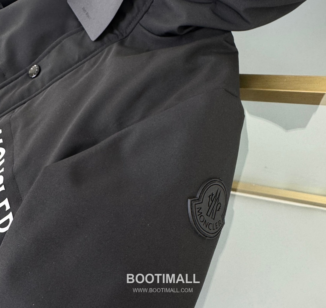 Balenciaga Reflective Hooded Down Black Down Jacket 발렌시아가 리플렉티브 후드 다운 블랙 다운 재킷 14