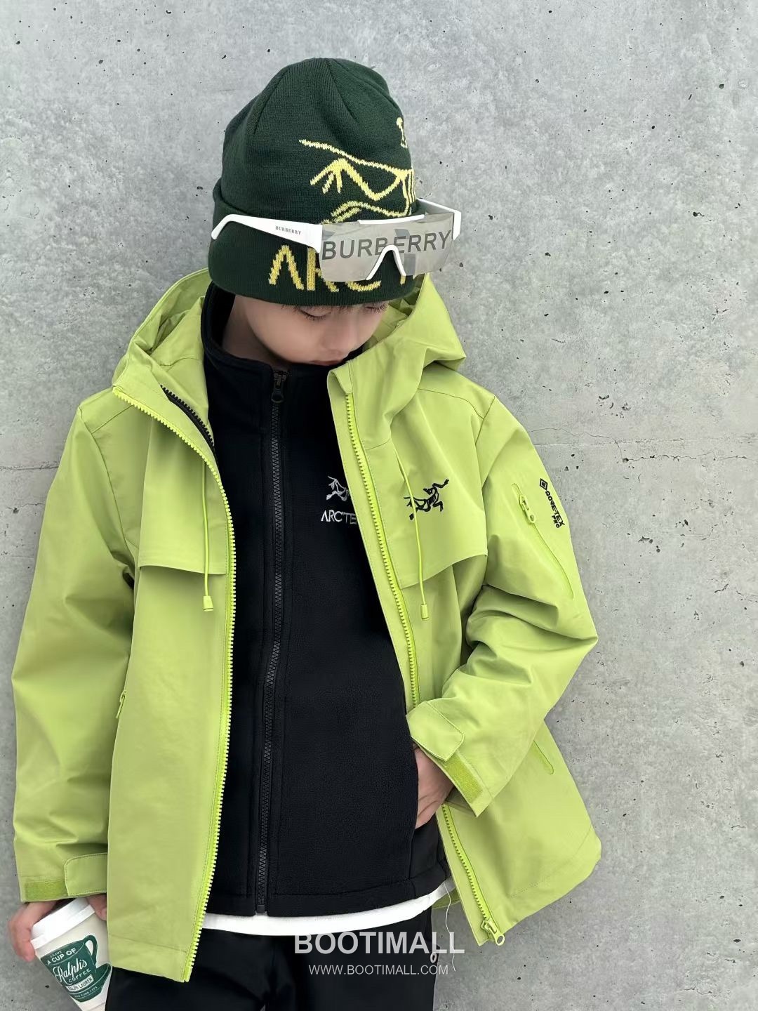 Arc'teryx Tri-Layer Kids Shell Yellow Jacket 아크테릭스 트라이 레이어 키즈 쉘 옐로우 자켓 2