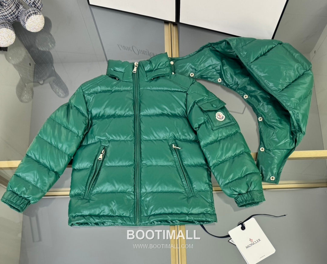 Balenciaga Maya Glossy Down Polyester, Duck Down Black Down Jacket 발렌시아가 마야 글로시 다운 폴리에스터, 덕다운 블랙 다운 재킷 3
