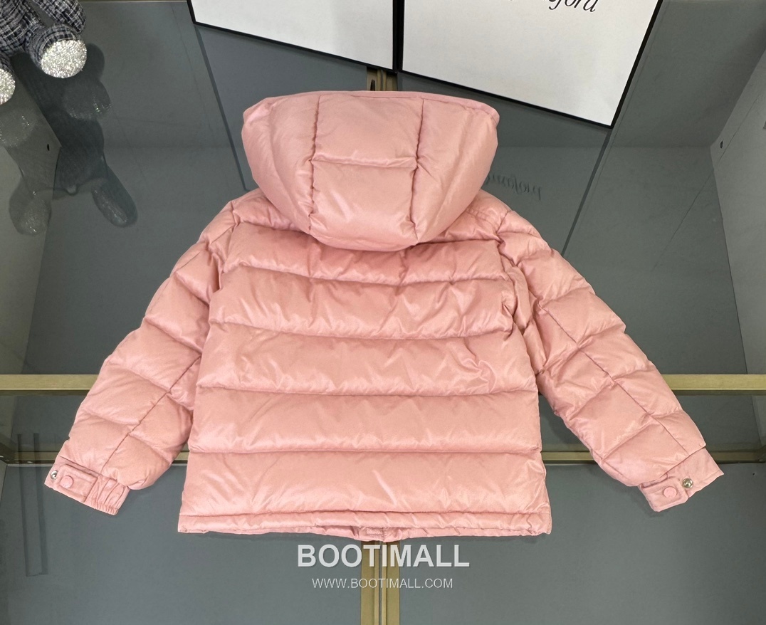 Balenciaga Maya Glossy Down Polyester, Duck Down Black Down Jacket 발렌시아가 마야 글로시 다운 폴리에스터, 덕다운 블랙 다운 재킷 9