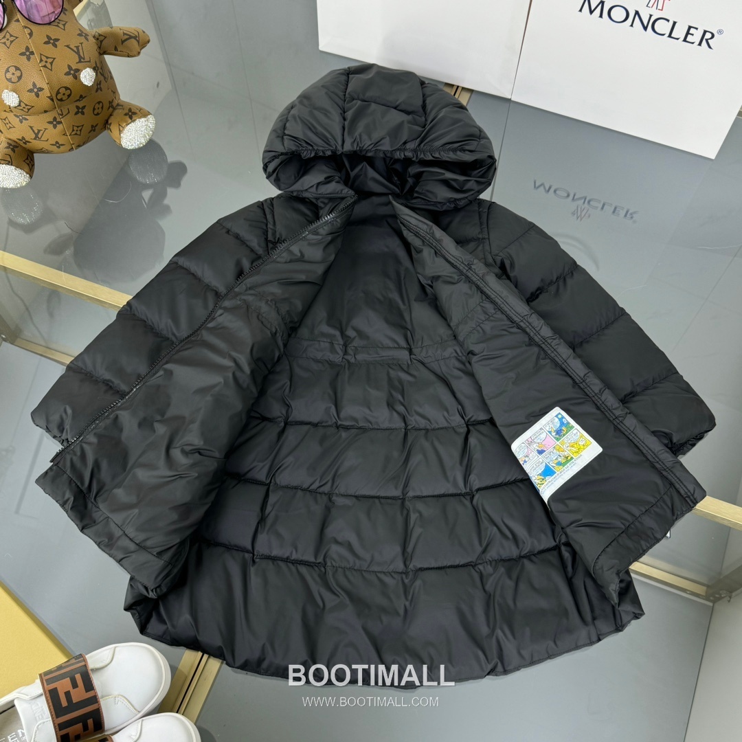Balenciaga Mid-Length Down Duck Down Down Jacket 발렌시아가 미들 다운 덕다운 다운 재킷 2