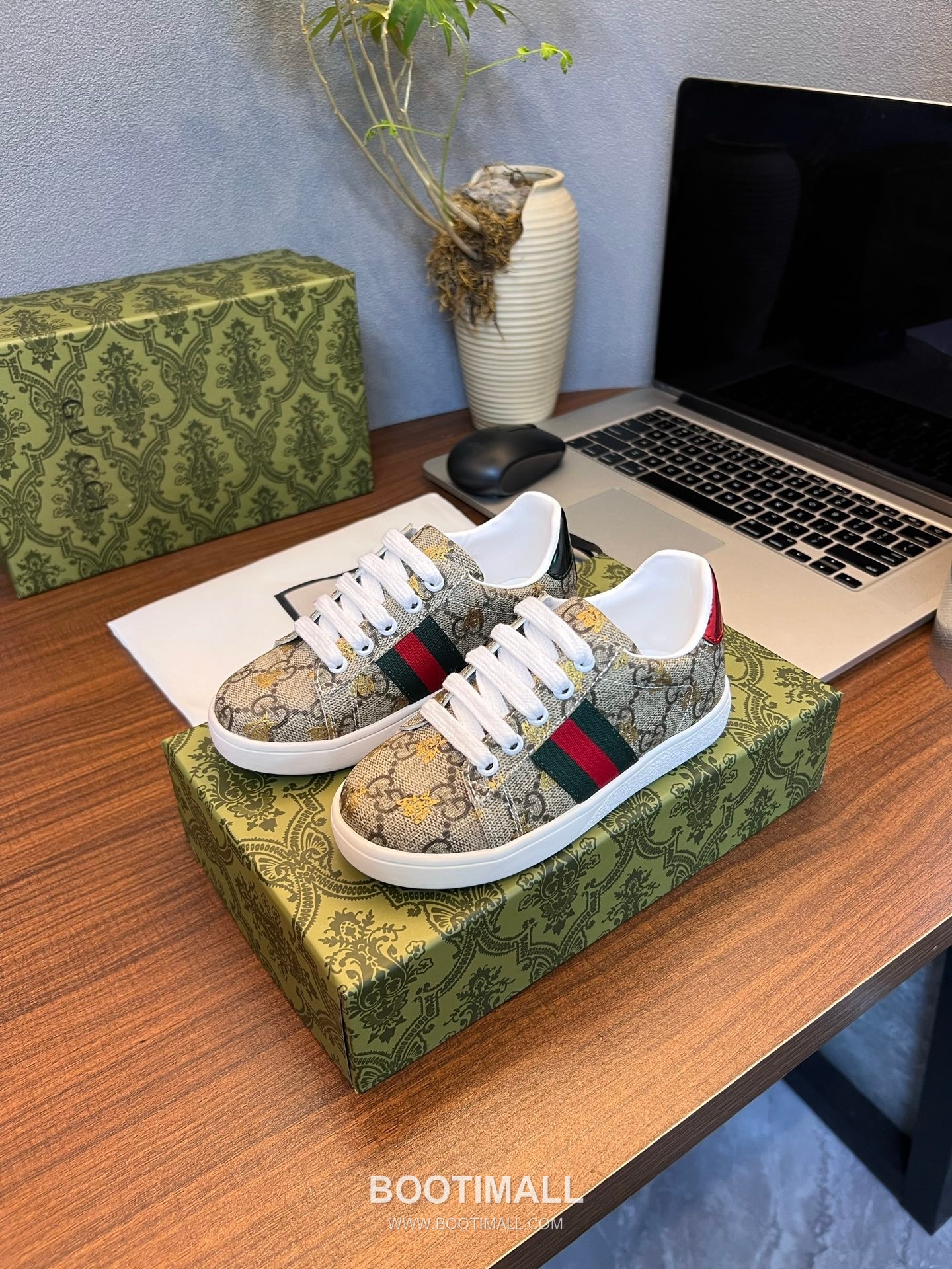 Gucci Breathable Lining Lambskin, Rubber Shoes 구찌 통기성 라이닝 양가죽, 고무 슈즈 1