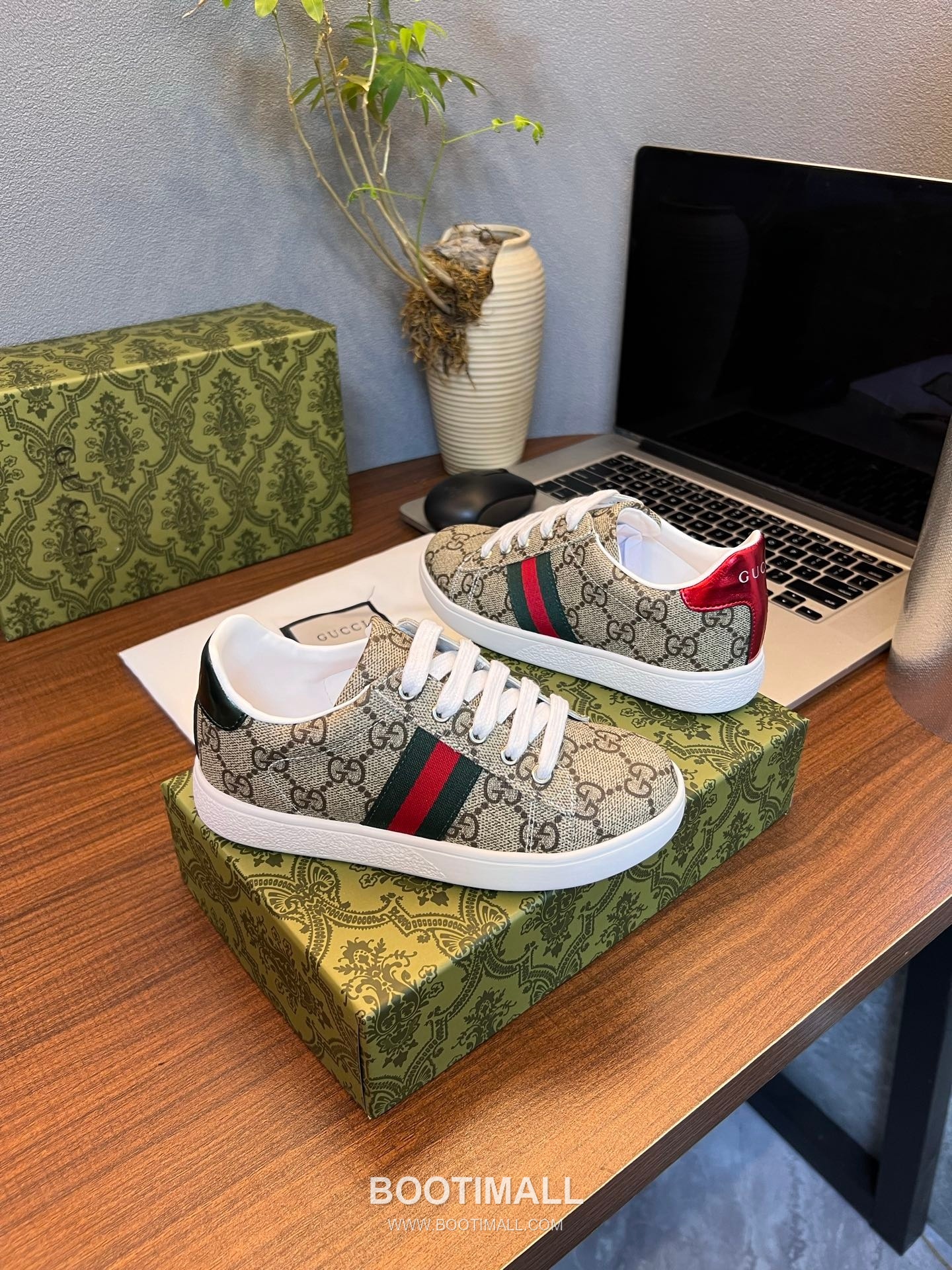 Gucci Breathable Lining Lambskin, Rubber Shoes 구찌 통기성 라이닝 양가죽, 고무 슈즈 2