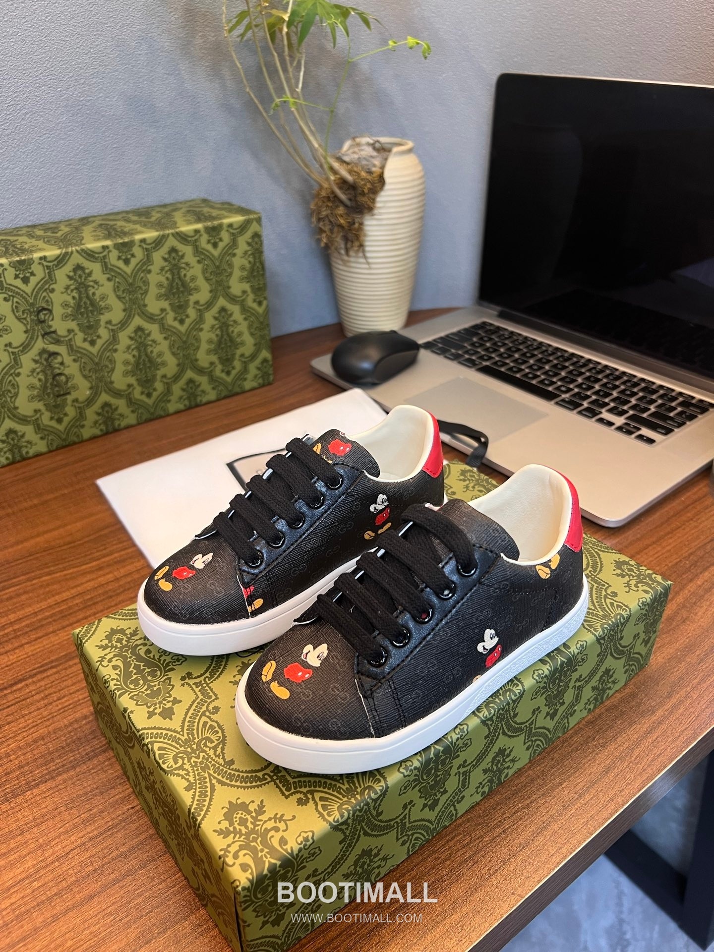 Gucci Breathable Lining Lambskin, Rubber Shoes 구찌 통기성 라이닝 양가죽, 고무 슈즈 2