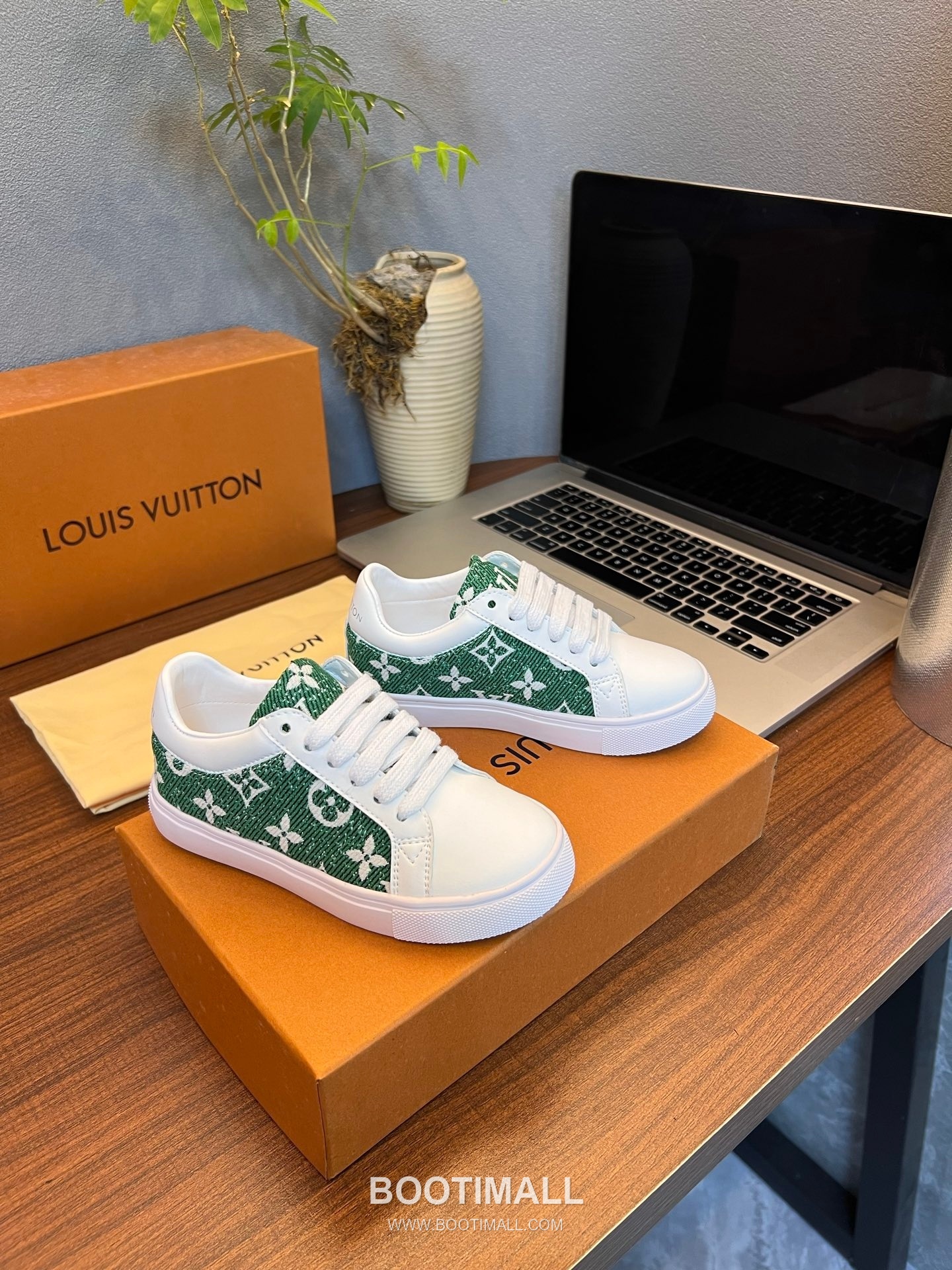 Louis Vuitton Kids Leather Casual Leather Sneakers 루이비통 키즈 레더 캐주얼 레더 스니커즈 3