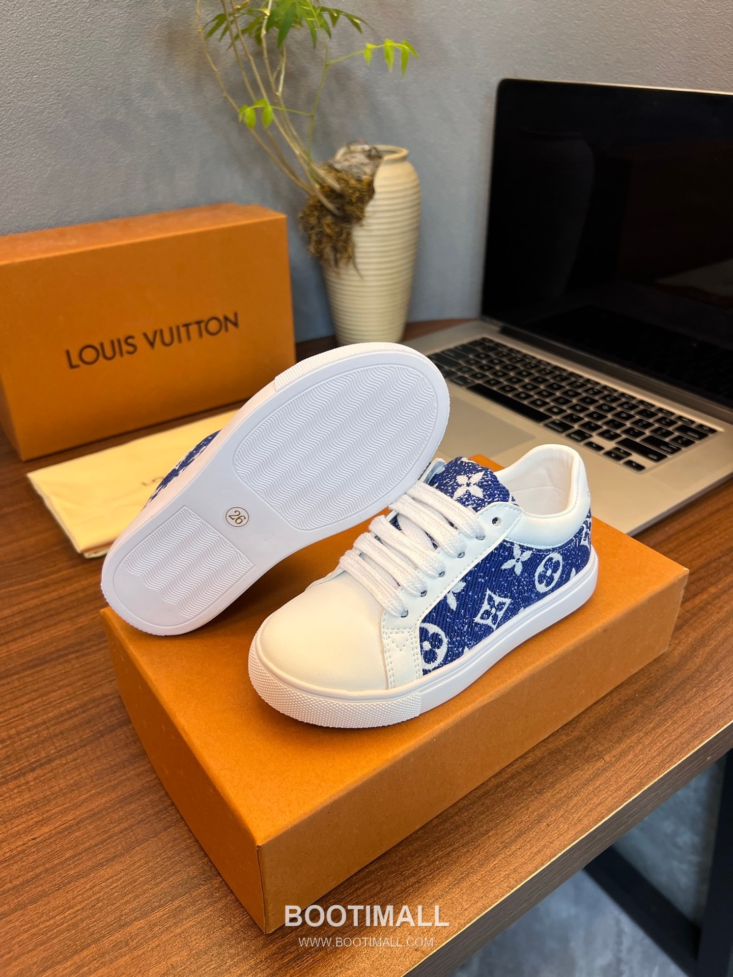 Louis Vuitton Kids Leather Casual Leather Sneakers 루이비통 키즈 레더 캐주얼 레더 스니커즈 9