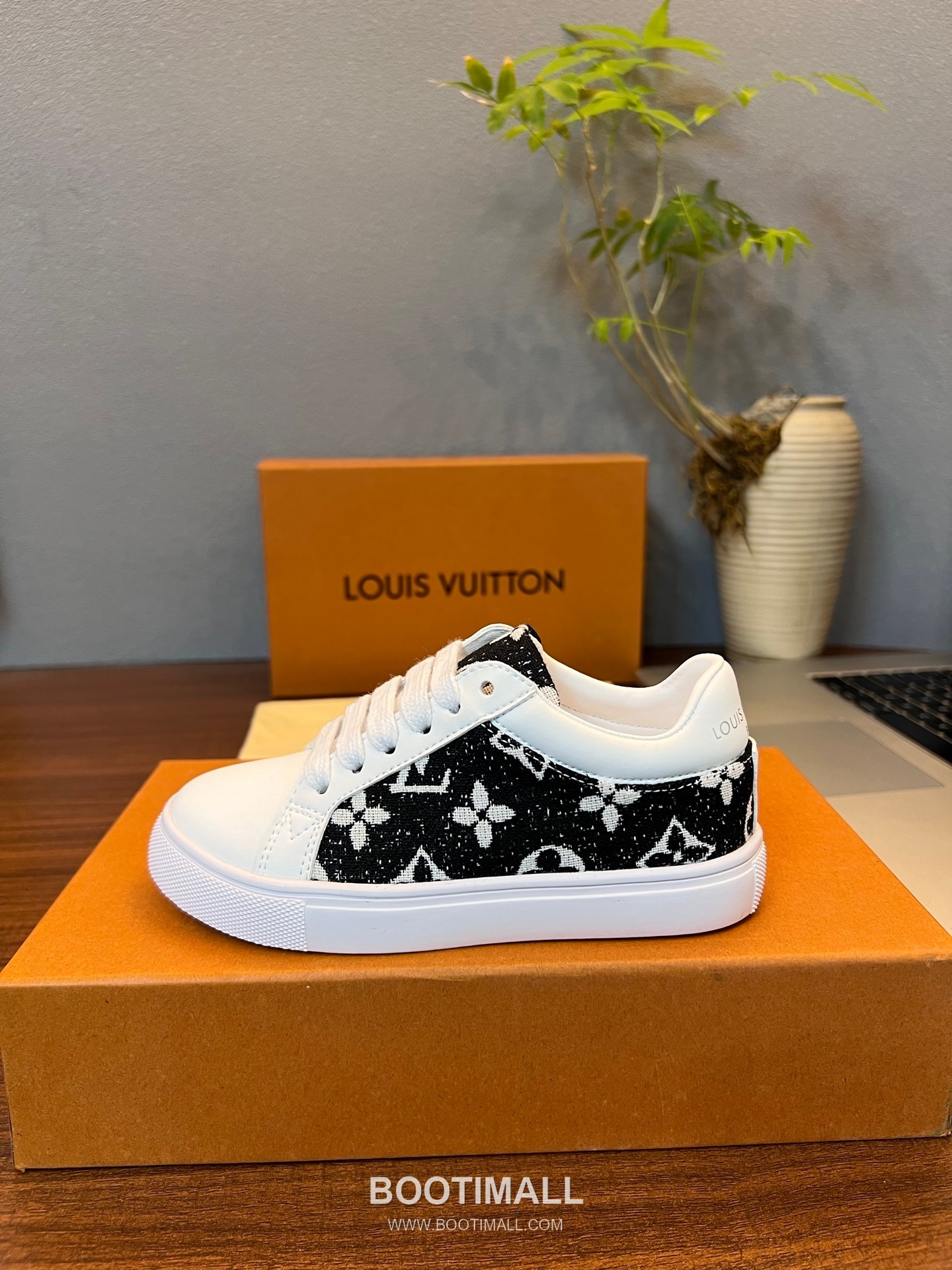 Louis Vuitton Kids Leather Casual Leather Sneakers 루이비통 키즈 레더 캐주얼 레더 스니커즈 5