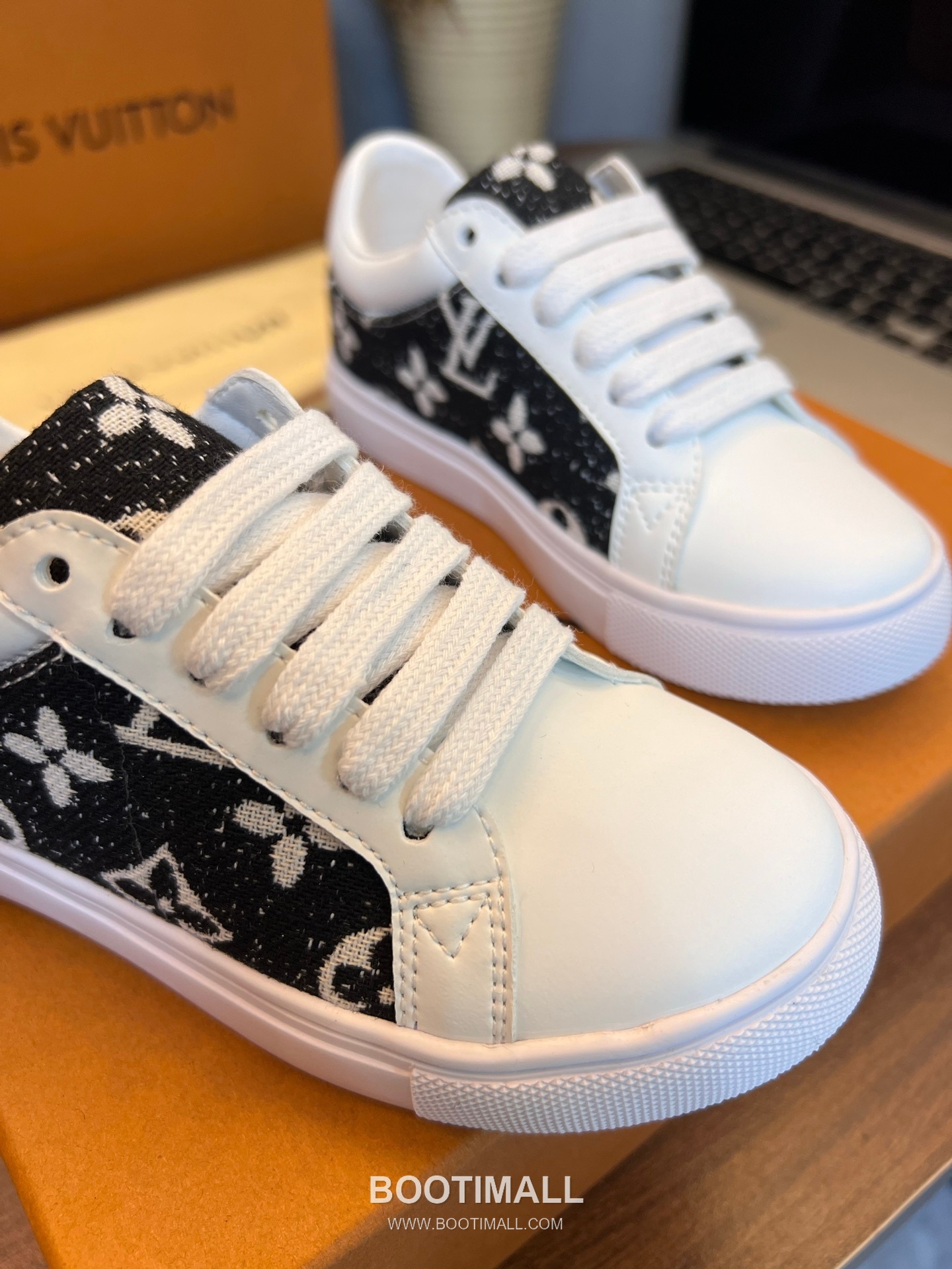 Louis Vuitton Kids Leather Casual Leather Sneakers 루이비통 키즈 레더 캐주얼 레더 스니커즈 6