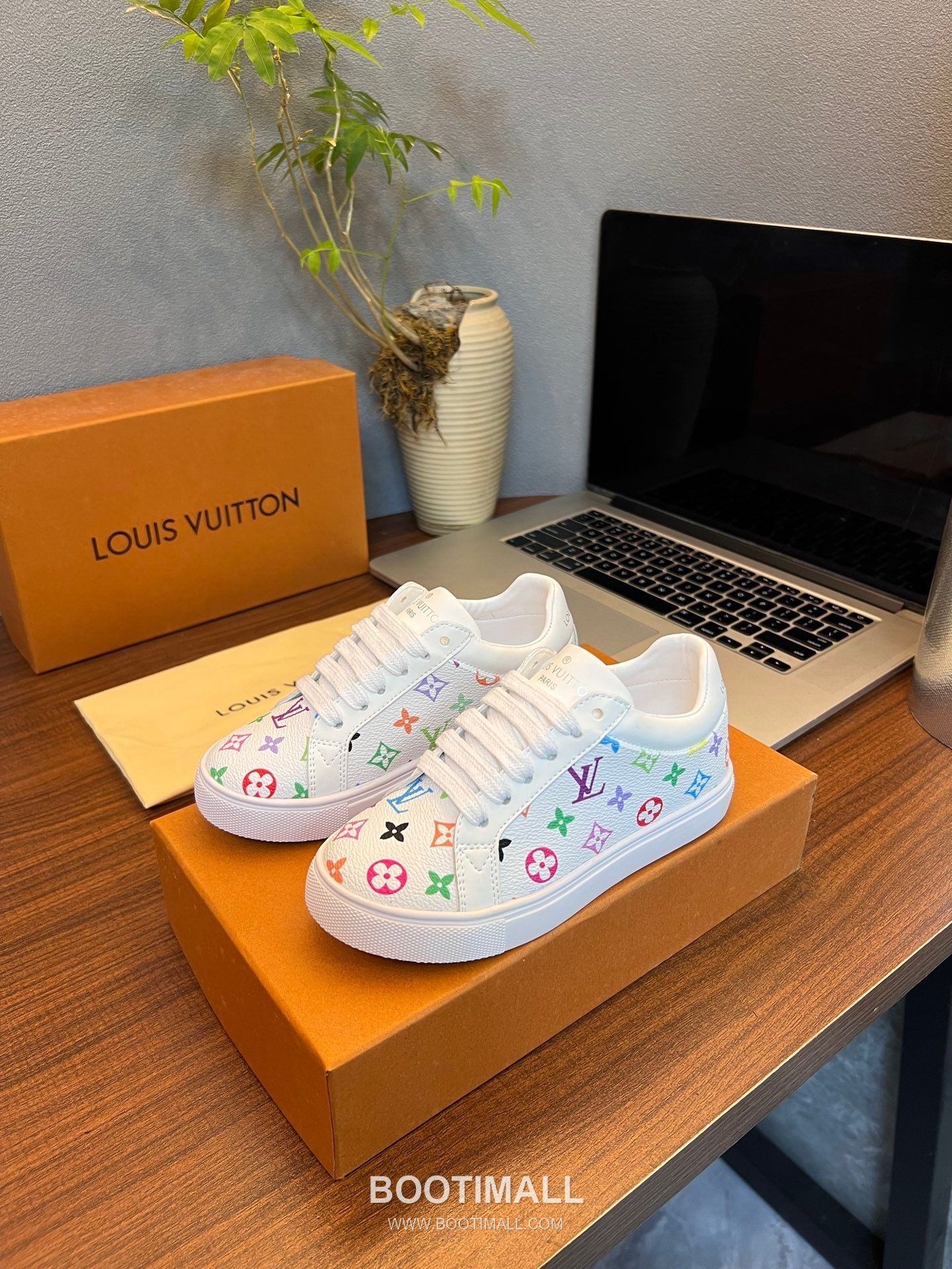 Louis Vuitton Kids Leather Casual Leather Sneakers 루이비통 키즈 레더 캐주얼 레더 스니커즈 2