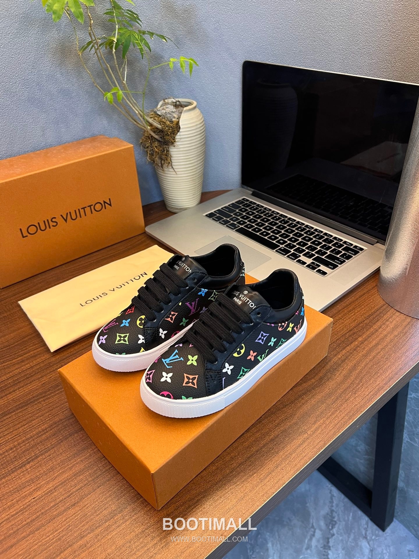 Louis Vuitton Kids Leather Casual Leather Sneakers 루이비통 키즈 레더 캐주얼 레더 스니커즈 2