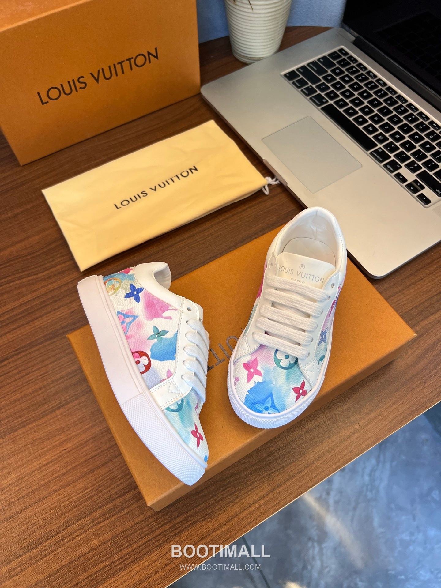 Louis Vuitton Kids Leather Casual Leather Sneakers 루이비통 키즈 레더 캐주얼 레더 스니커즈 4