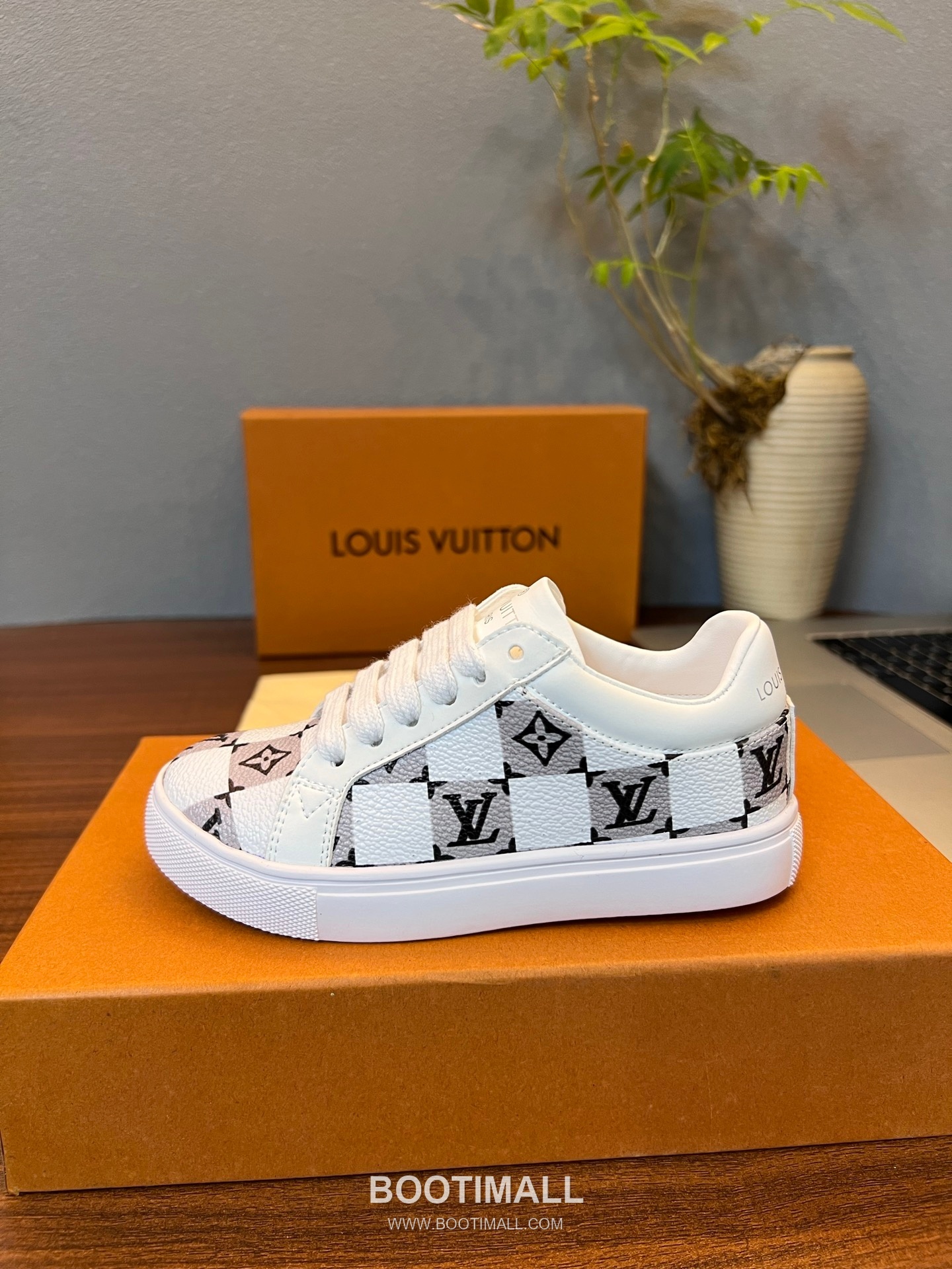 Louis Vuitton Kids Leather Casual Leather Sneakers 루이비통 키즈 레더 캐주얼 레더 스니커즈 5