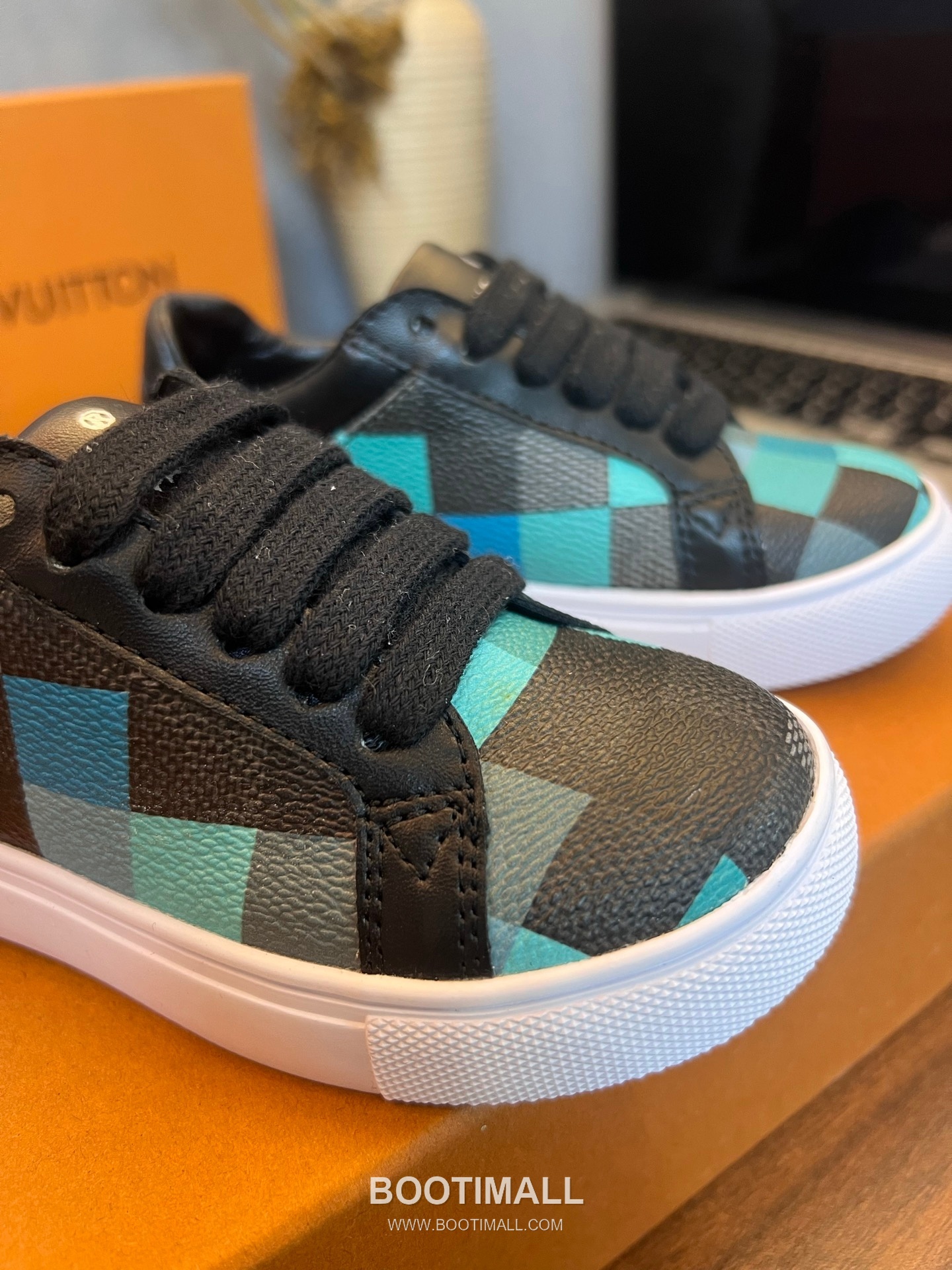 Louis Vuitton Kids Leather Casual Leather Sneakers 루이비통 키즈 레더 캐주얼 레더 스니커즈 6