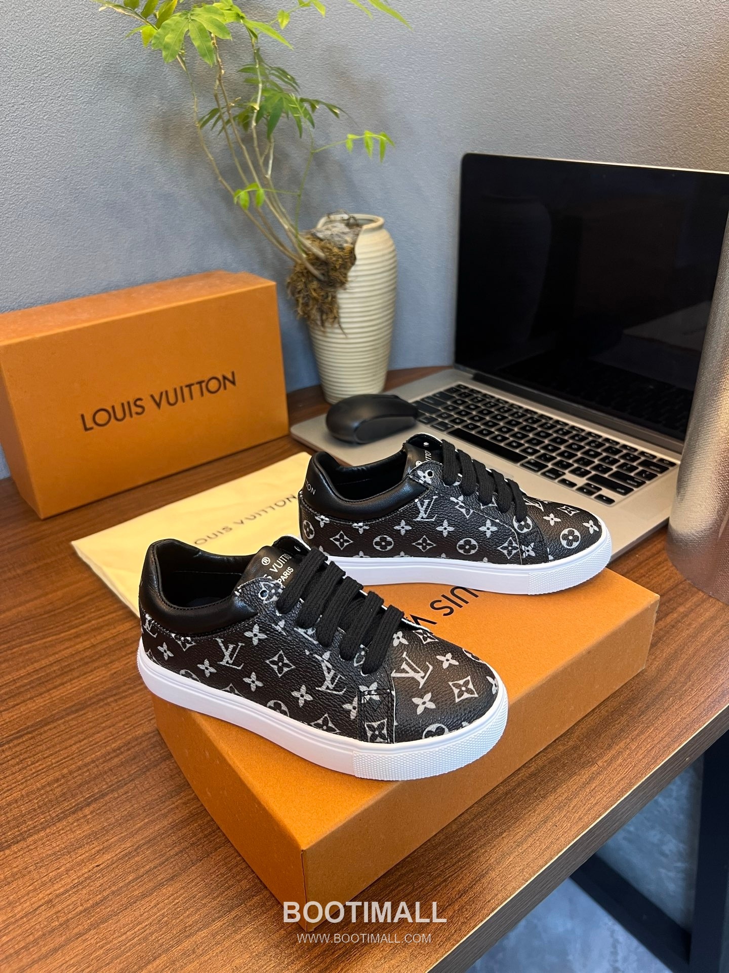 Louis Vuitton Kids Leather Casual Leather Sneakers 루이비통 키즈 레더 캐주얼 레더 스니커즈 3