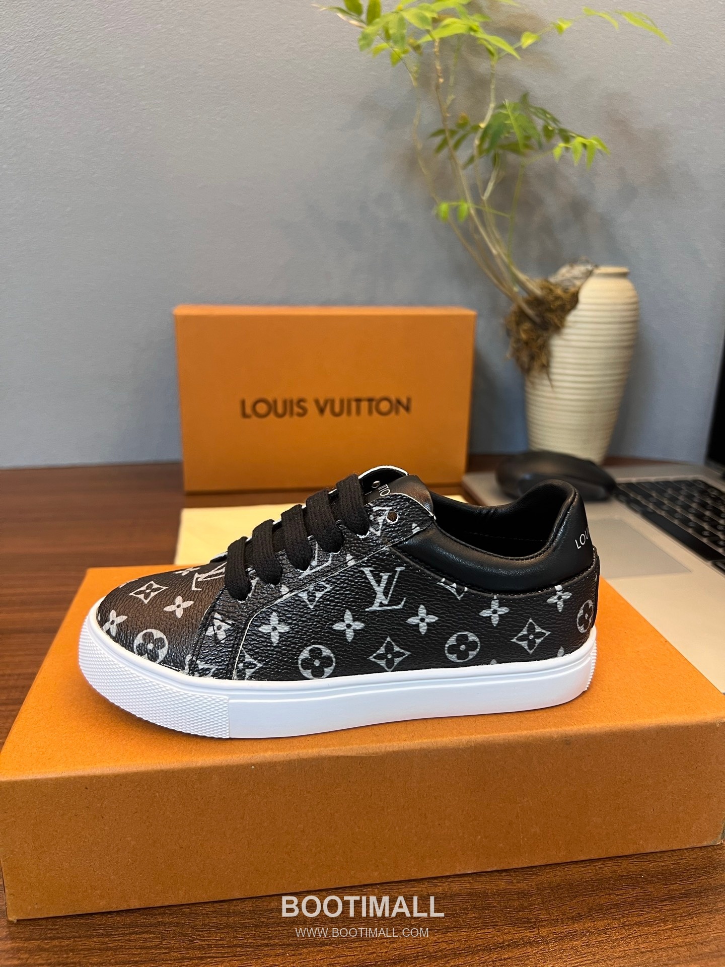 Louis Vuitton Kids Leather Casual Leather Sneakers 루이비통 키즈 레더 캐주얼 레더 스니커즈 5