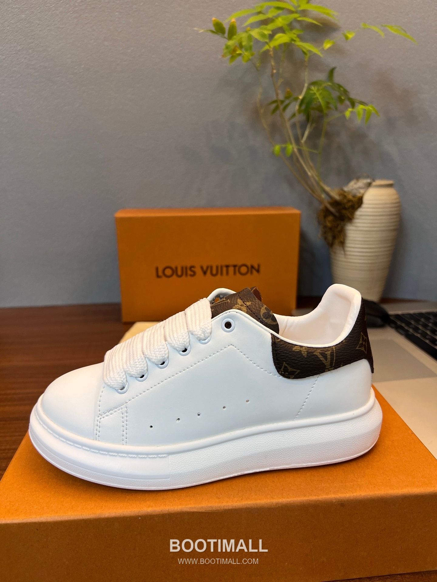 Louis Vuitton Kids Leather Casual Lambskin Leather Sneakers 루이비통 키즈 레더 캐주얼 램스킨 레더 스니커즈 5