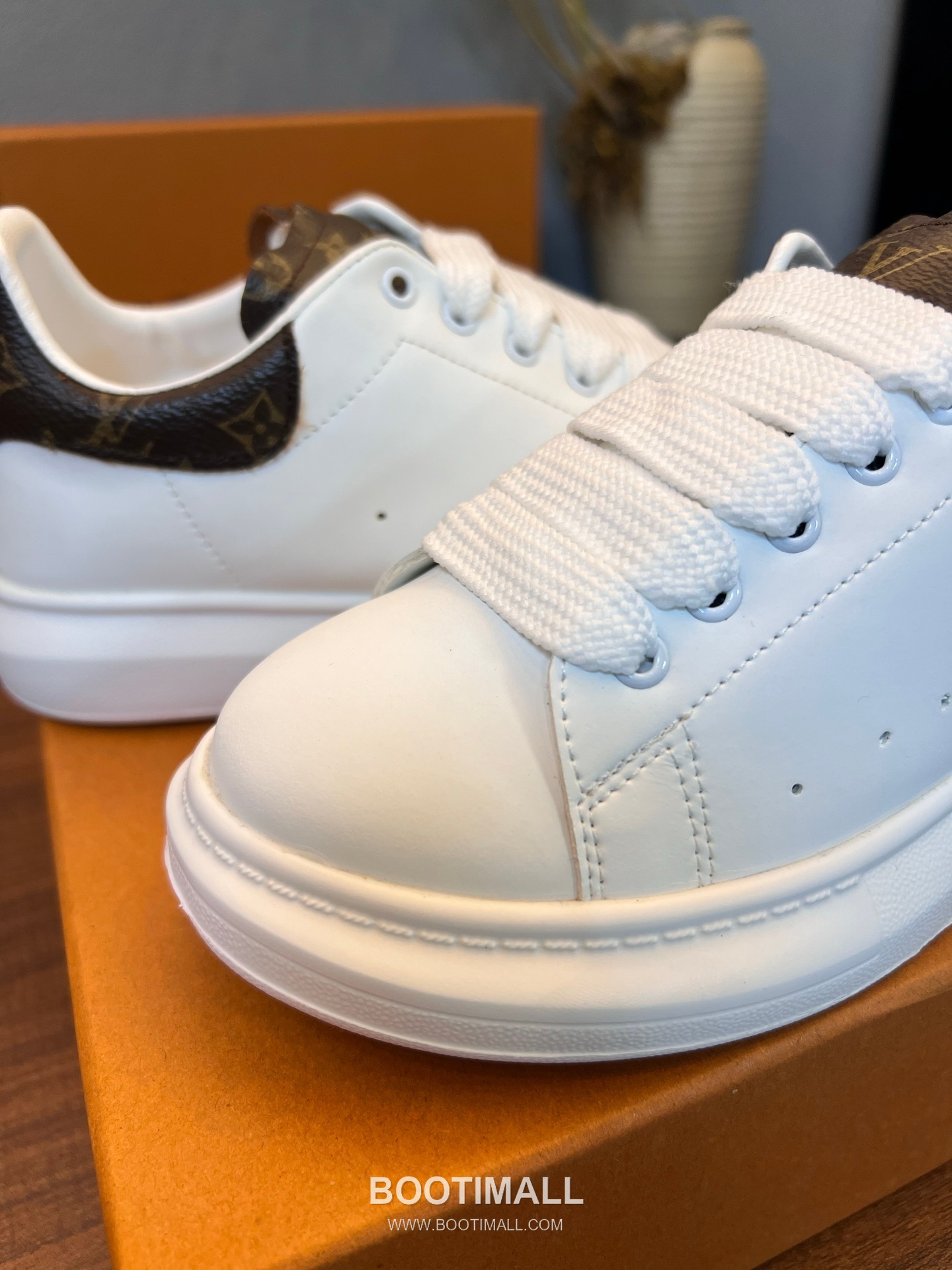 Louis Vuitton Kids Leather Casual Lambskin Leather Sneakers 루이비통 키즈 레더 캐주얼 램스킨 레더 스니커즈 7