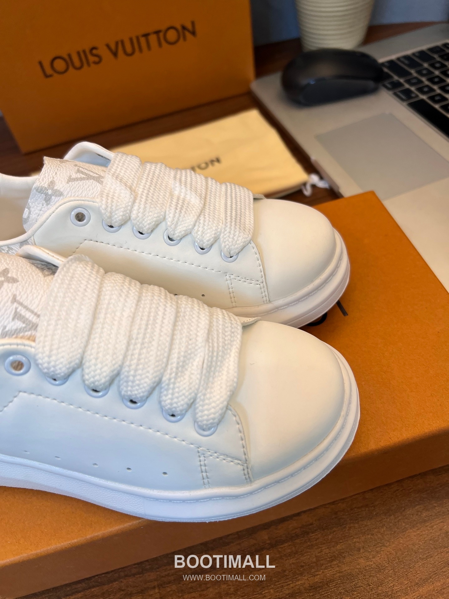 Louis Vuitton Kids Leather Casual Lambskin Leather Sneakers 루이비통 키즈 레더 캐주얼 램스킨 레더 스니커즈 7