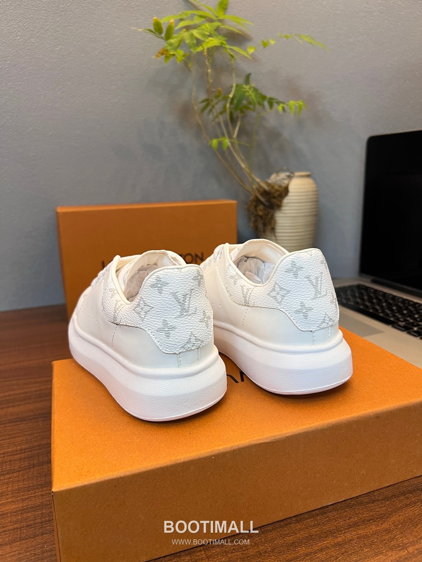 Louis Vuitton Kids Leather Casual Lambskin Leather Sneakers 루이비통 키즈 레더 캐주얼 램스킨 레더 스니커즈 8