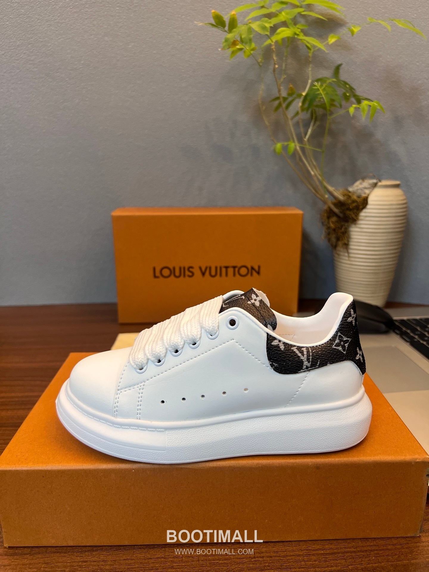 Louis Vuitton Kids Leather Casual Lambskin Leather Sneakers 루이비통 키즈 레더 캐주얼 램스킨 레더 스니커즈 5